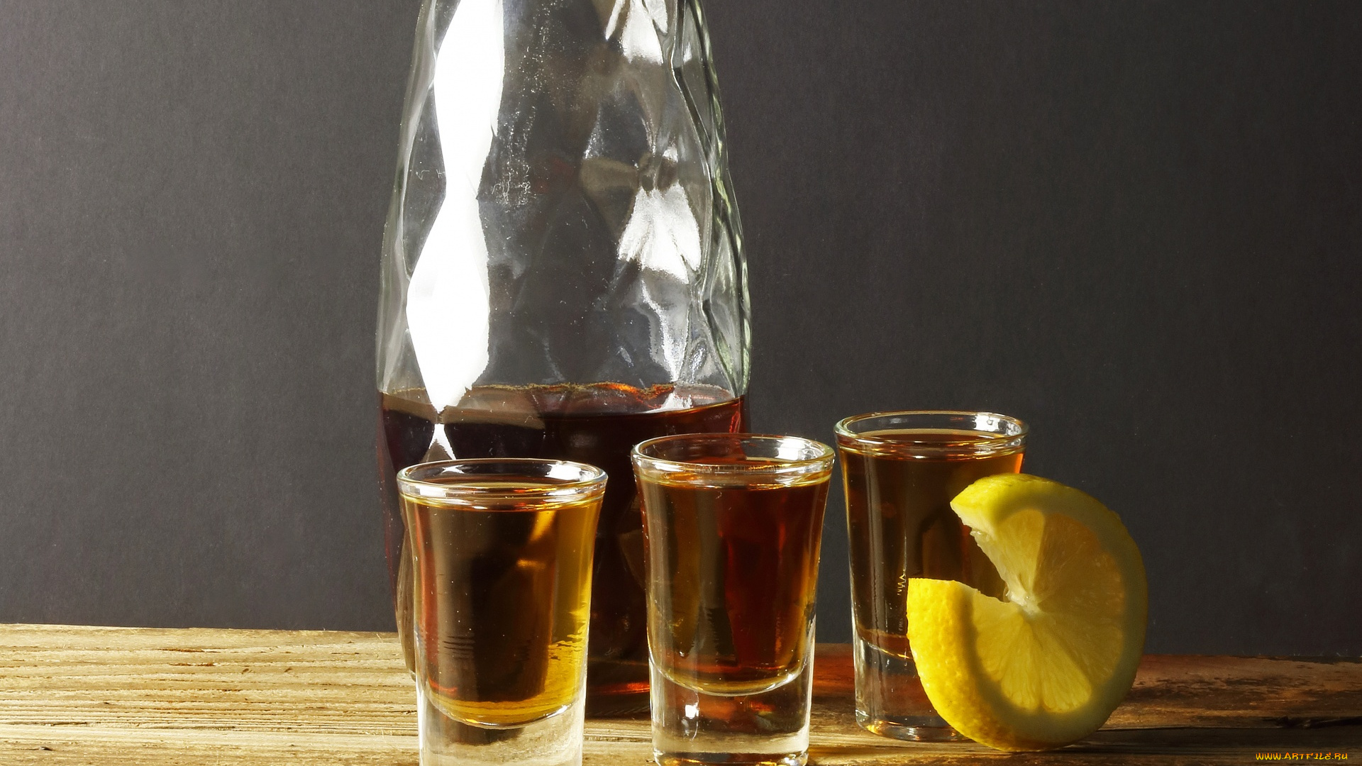 еда, напитки, графин, рюмки, лимон, ликер