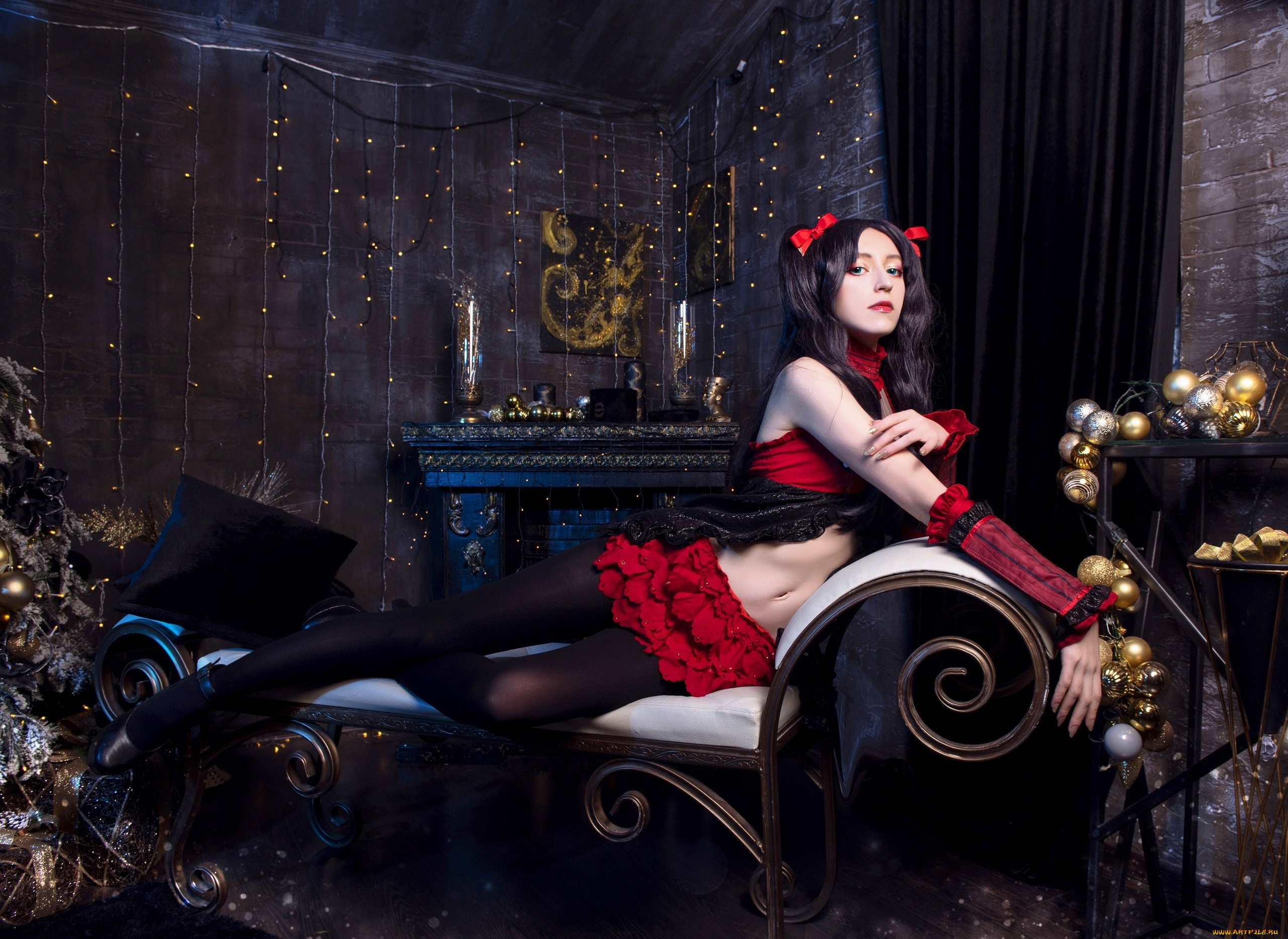 девушки, momo, костюм, образ, диван, ёлка