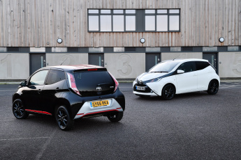 обоя автомобили, toyota