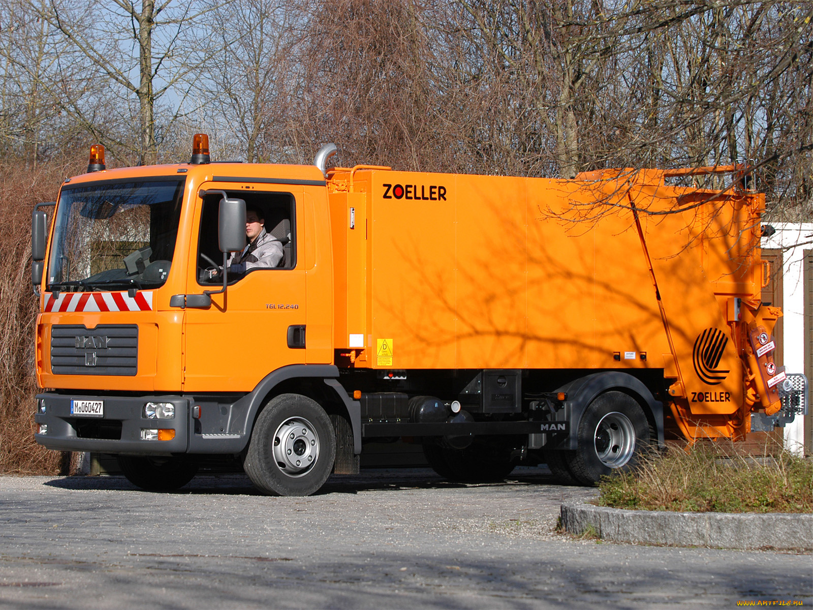 автомобили, мусоровозы