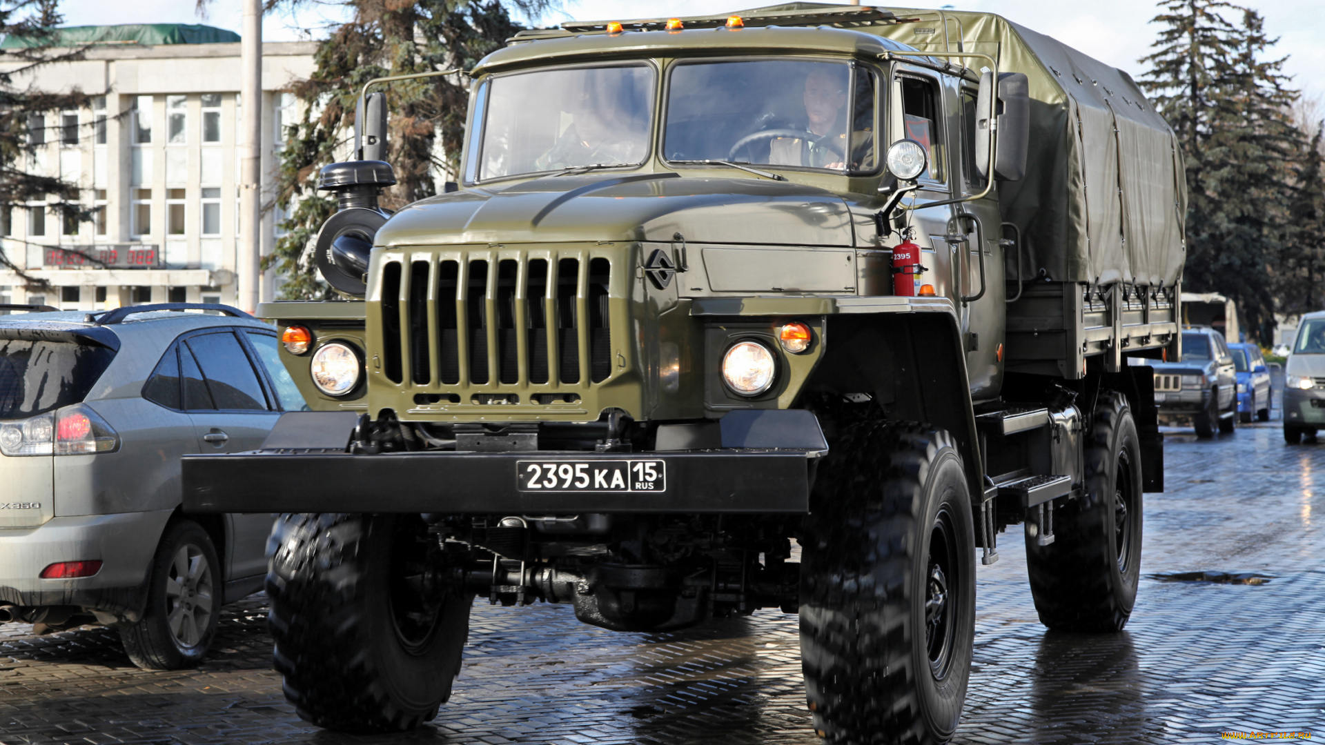 автомобили, урал