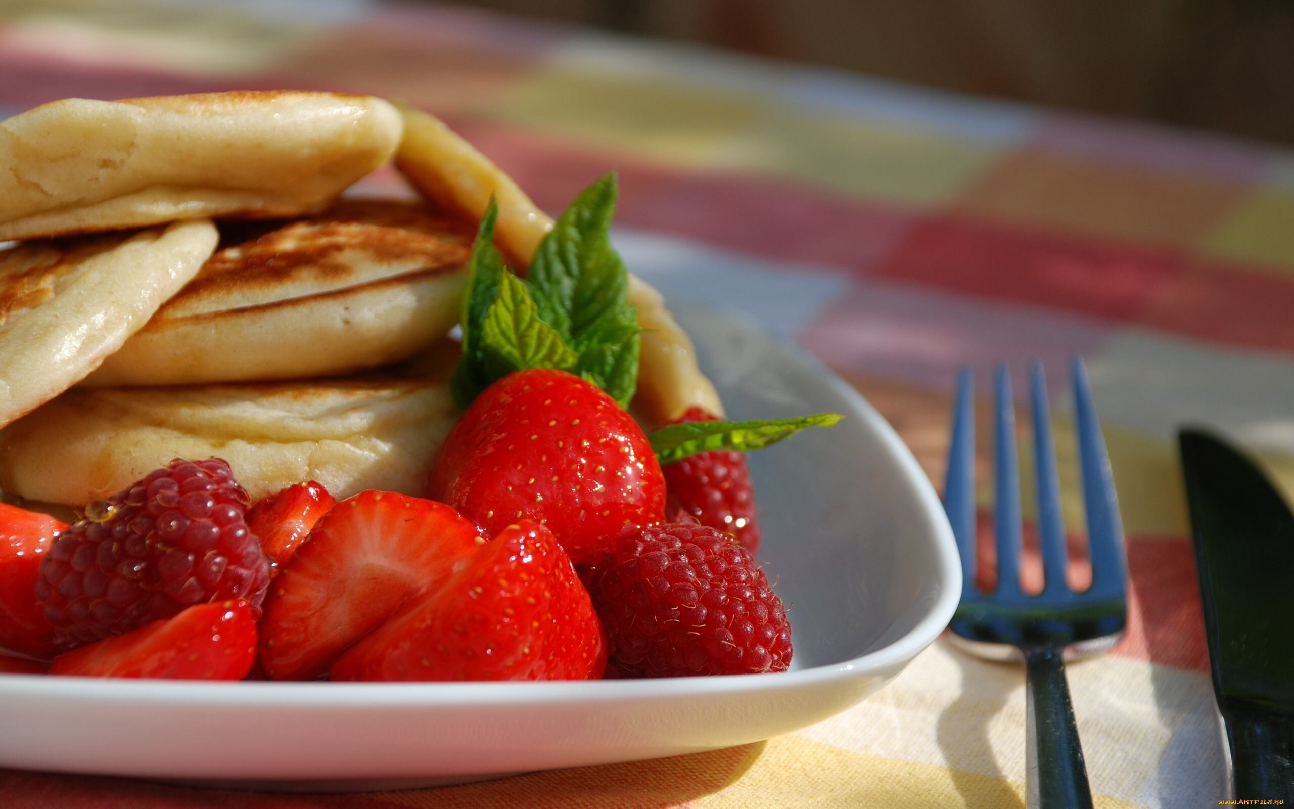еда, блины, , оладьи, клубника, оладьи, ягоды
