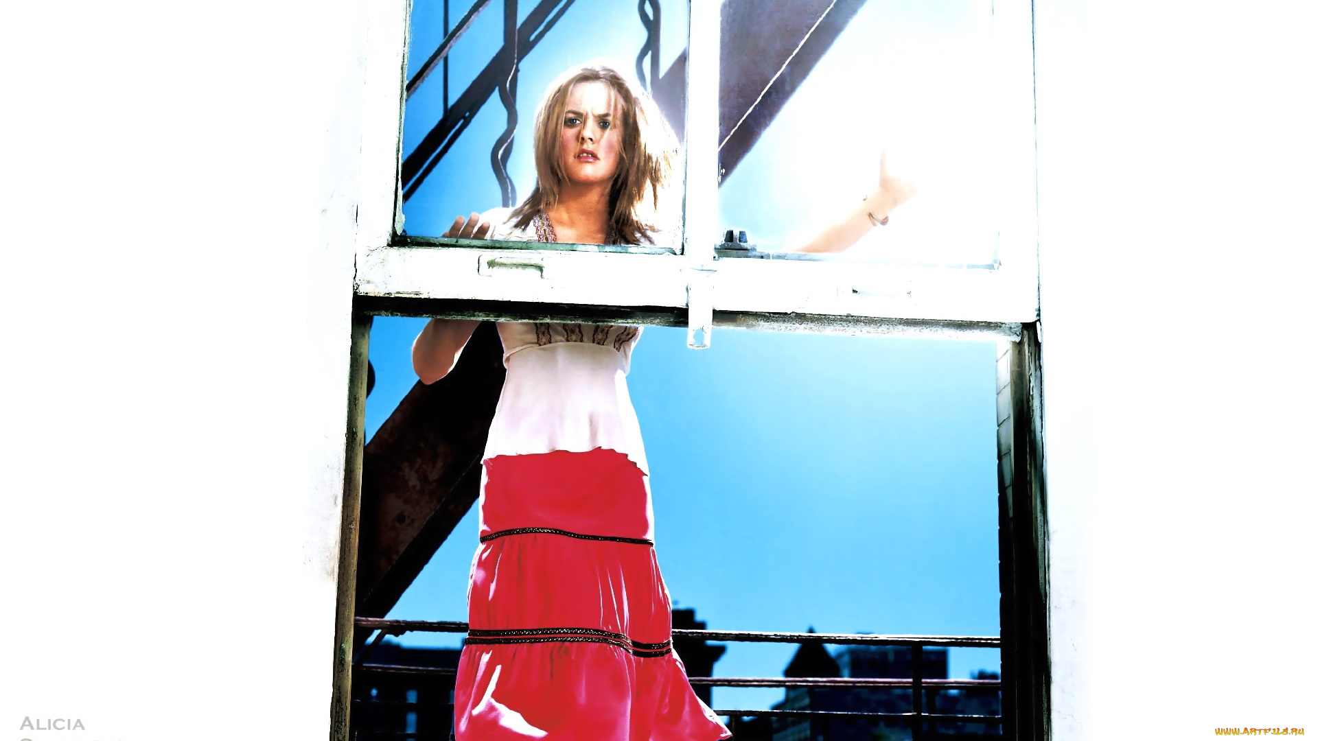 девушки, alicia, silverstone, окно, юбка, лестница, балкон, блондинка, актриса