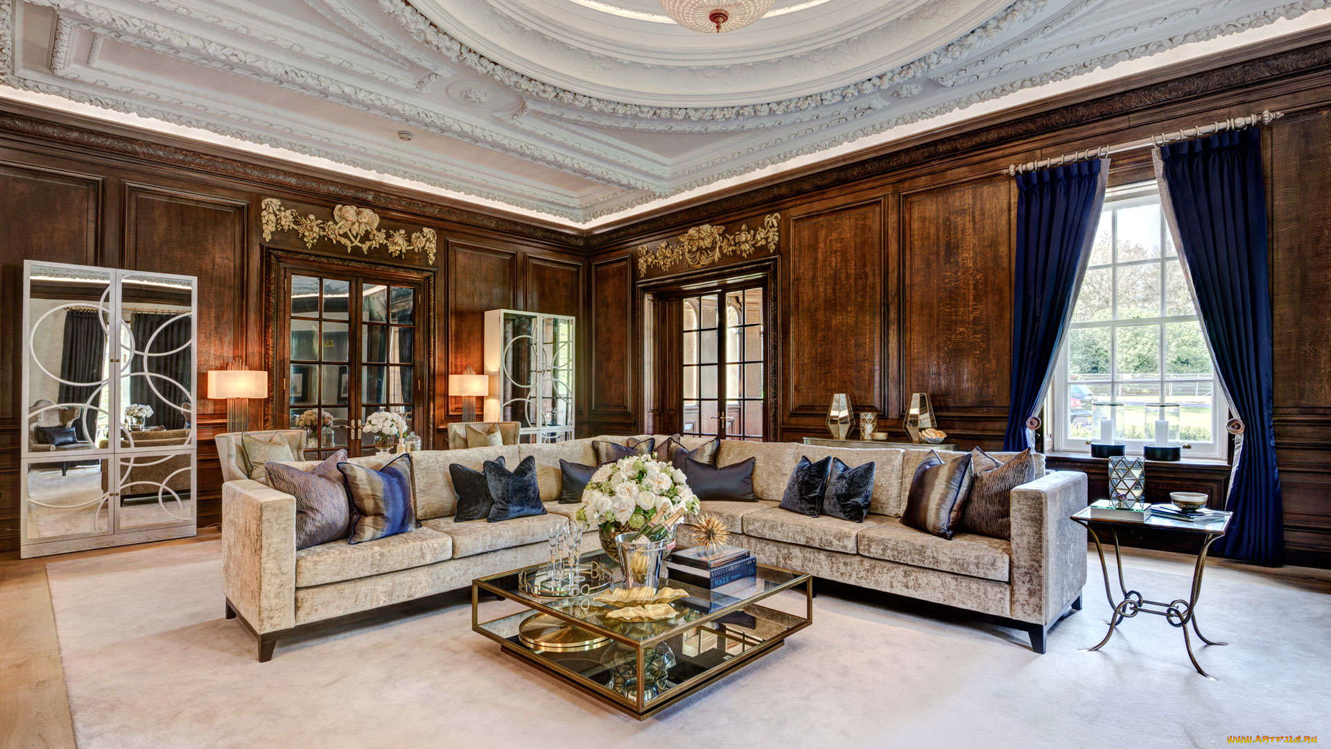 интерьер, гостиная, диван, столик, люстра