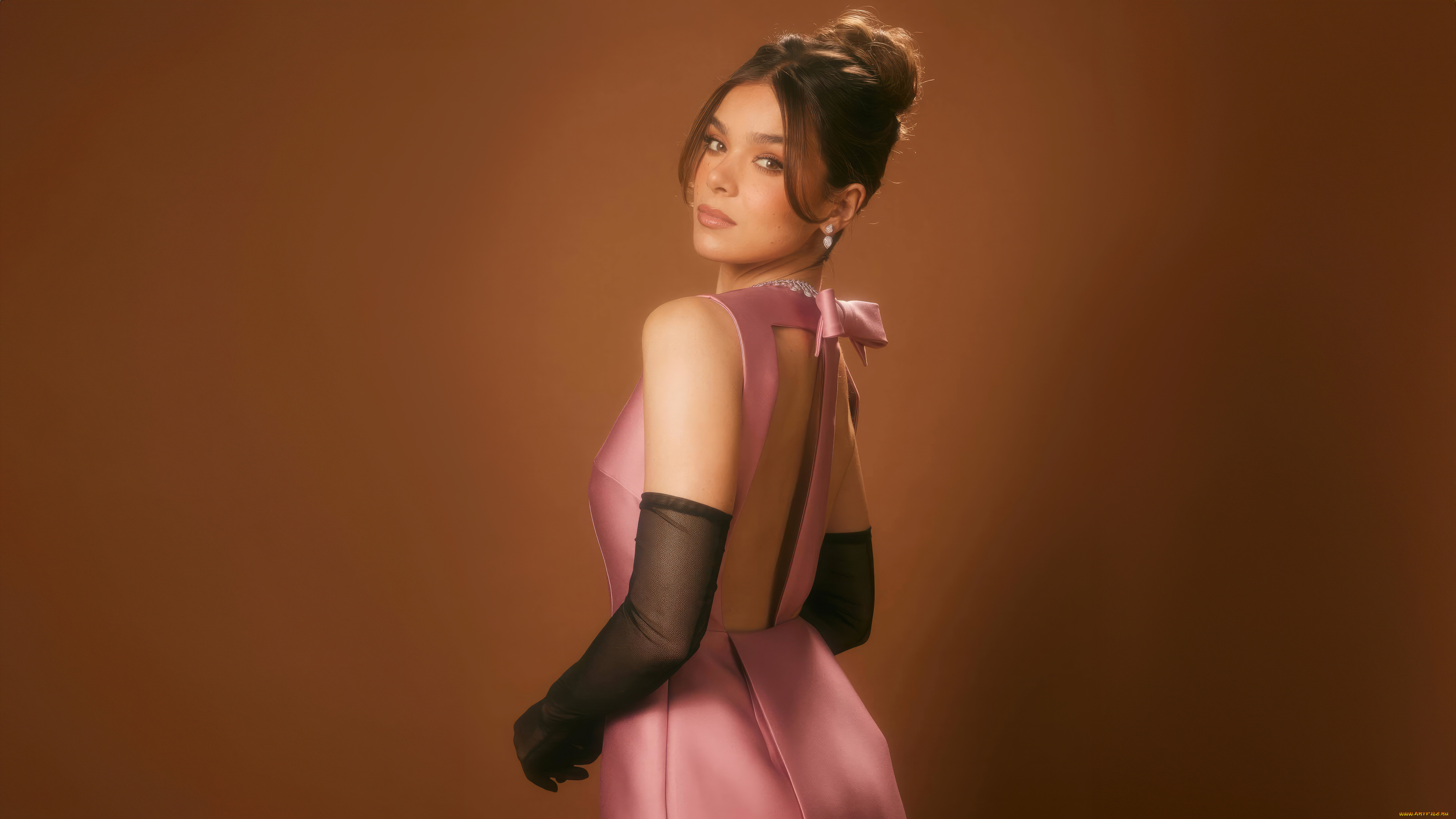 hailee, steinfeld, in, golden, globes, 2024, девушки, hailee, steinfeld, хейли, стейнфилд, актриса, модель, пeвица, церемония, вручения, наград, премия, золотой, глобус, за, заслуги, в, области, кинематографа, телевидения, 2023, год, состоялась, 7января, 2024, года, отель, the, beverly, hilton, беверли, хиллз, калифорния