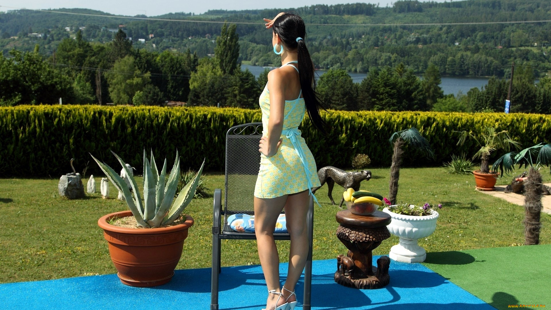 девушки, melisa, mendiny, , kristina, uhrinova, брюнетка, платье, каблуки, коврик, пейзаж, фигурки