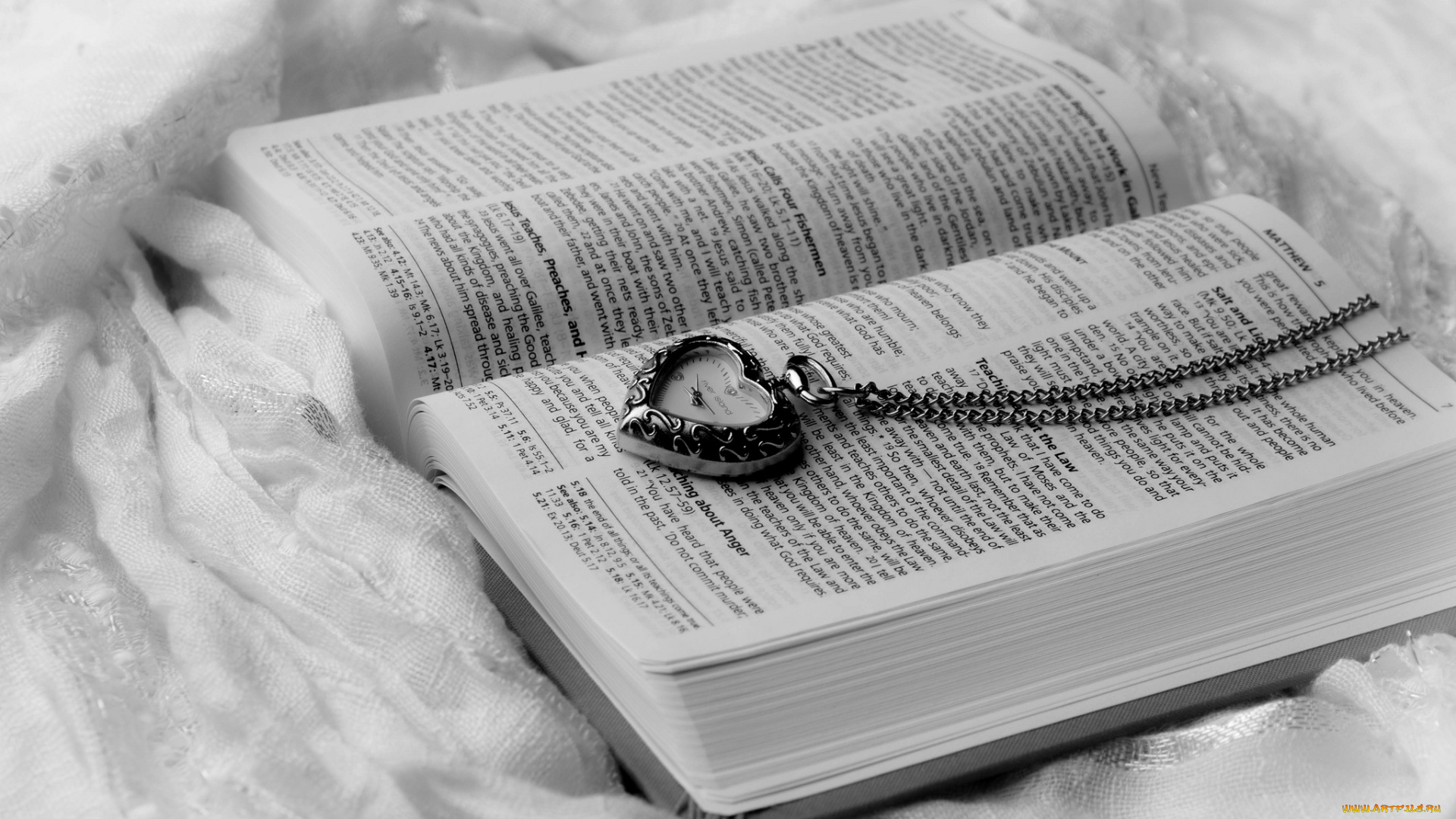 разное, Часы, часовые, механизмы, библия, цепочка, сердечко
