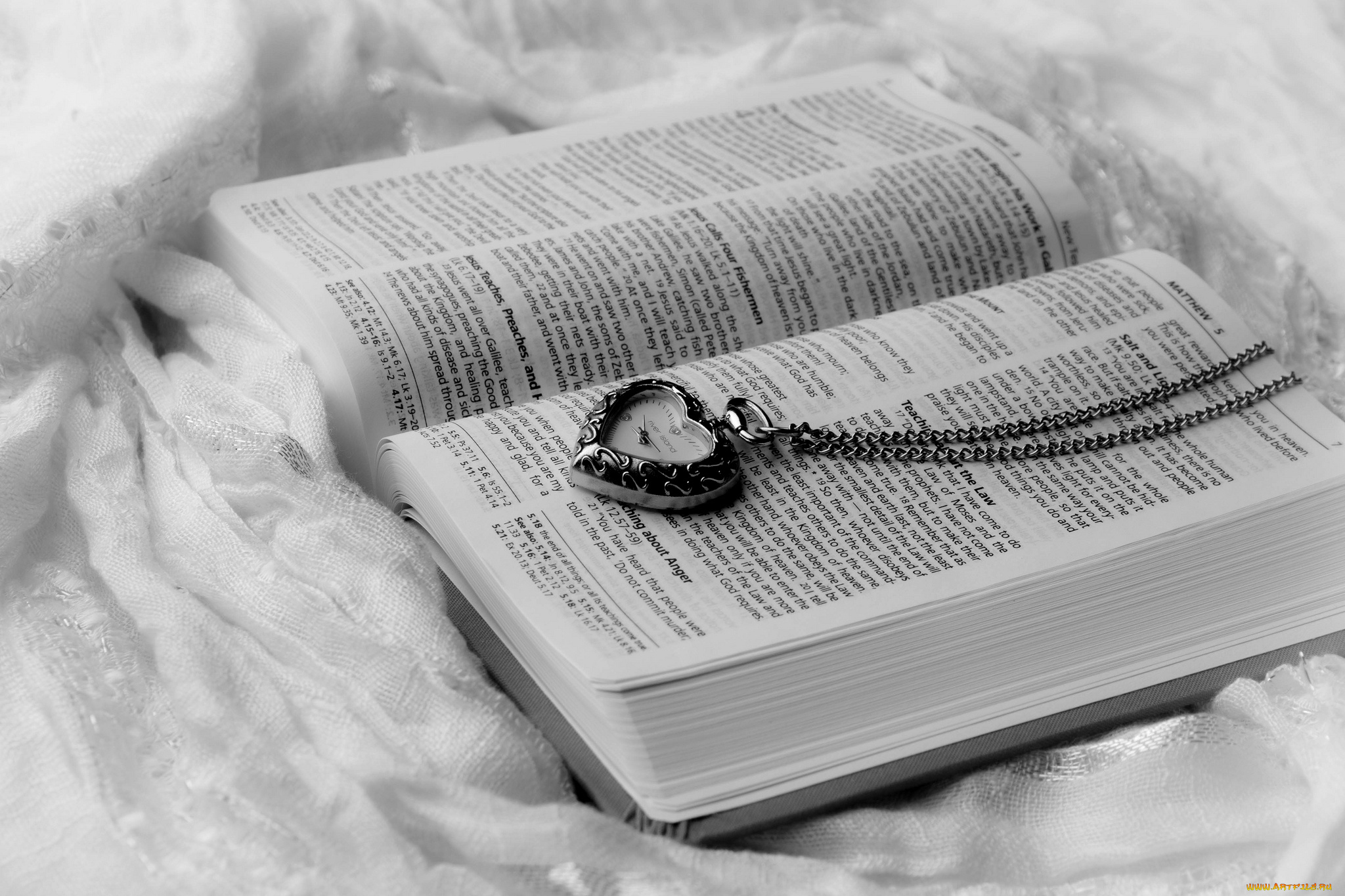 разное, Часы, часовые, механизмы, библия, цепочка, сердечко