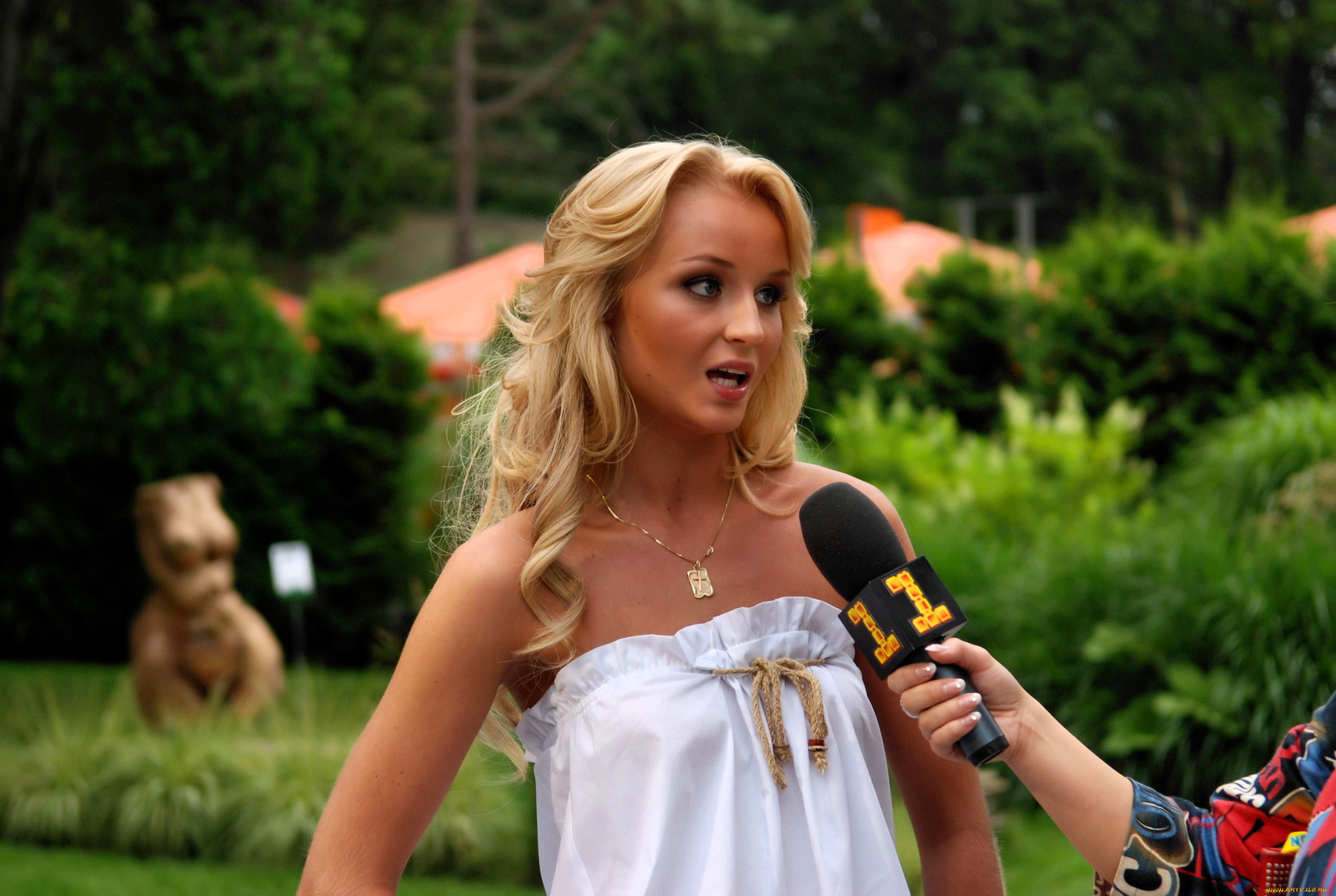 полина, гагарина, музыка, -другое, певица, блондинка, интервью