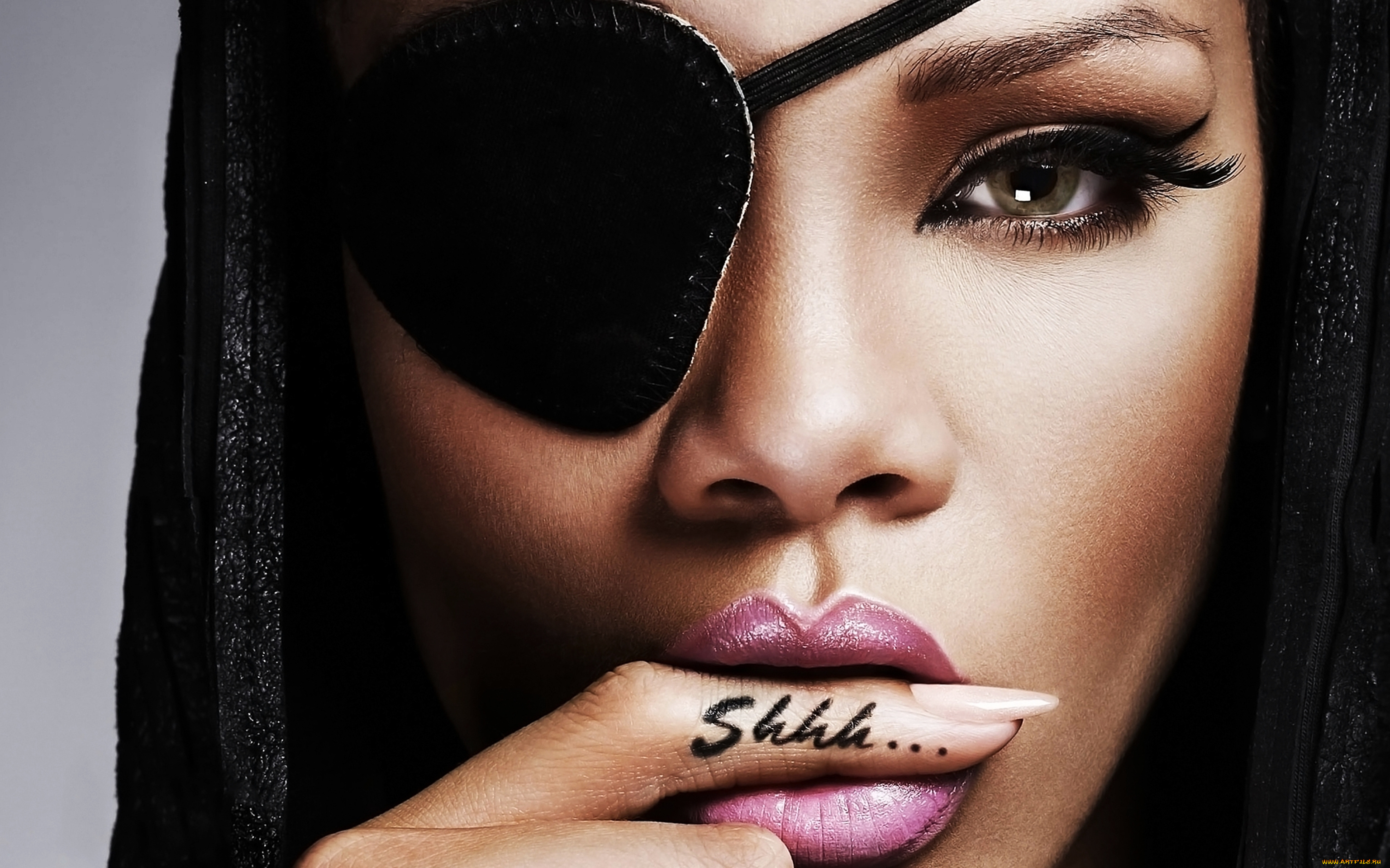 rihanna, музыка, повязка