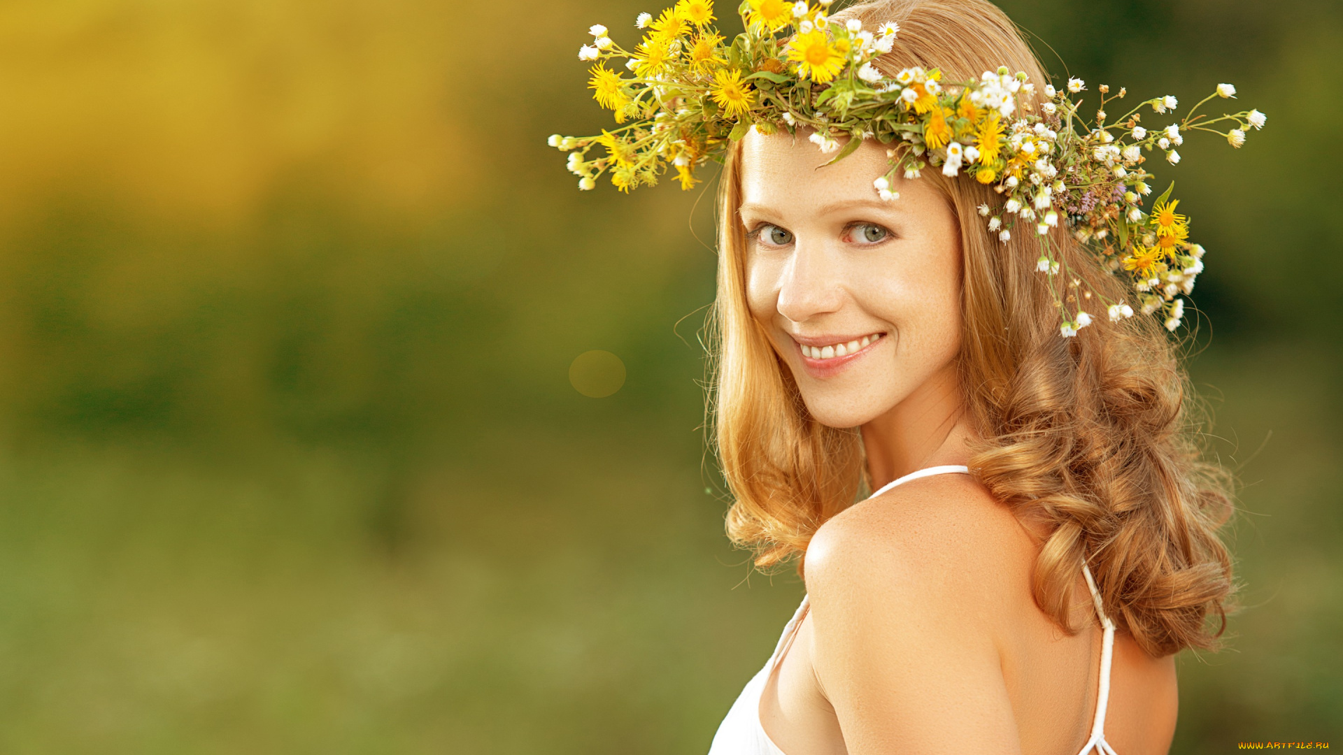 девушки, -unsort, , лица, , портреты, улыбка, взгляд, боке, венок, цветы, девушка