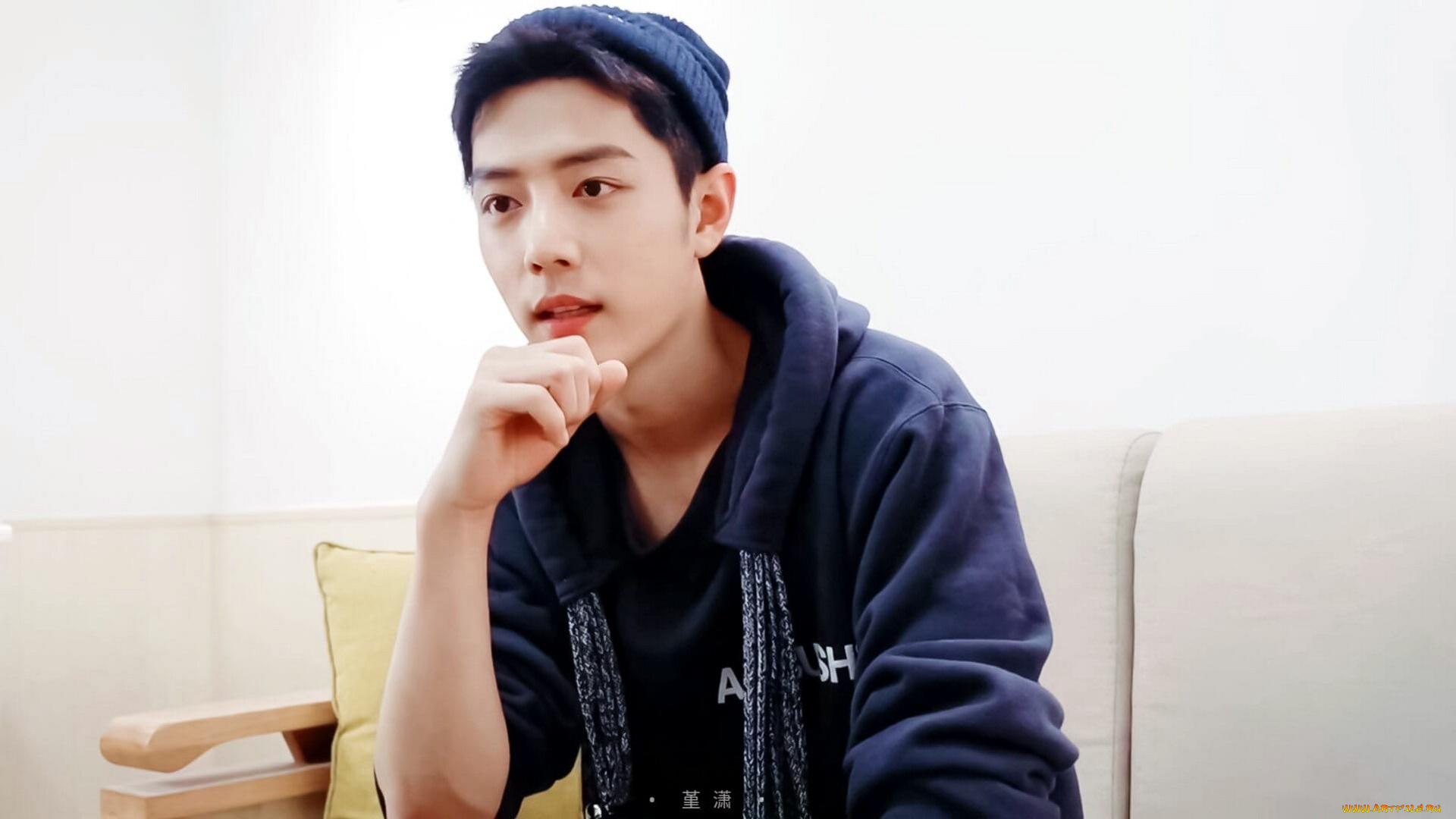 мужчины, xiao, zhan, актер, шапка, толстовка, диван