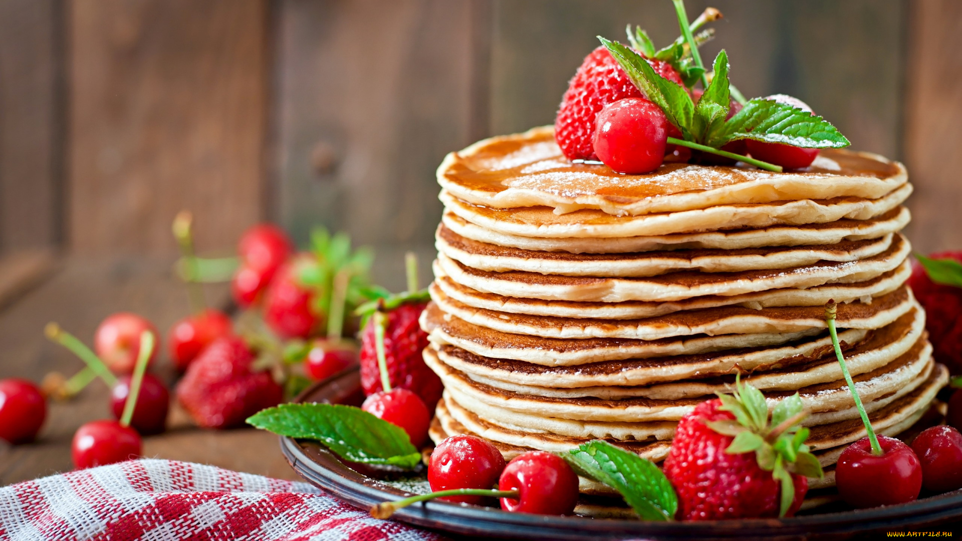 еда, блины, , оладьи, ягоды, вишня, клубника