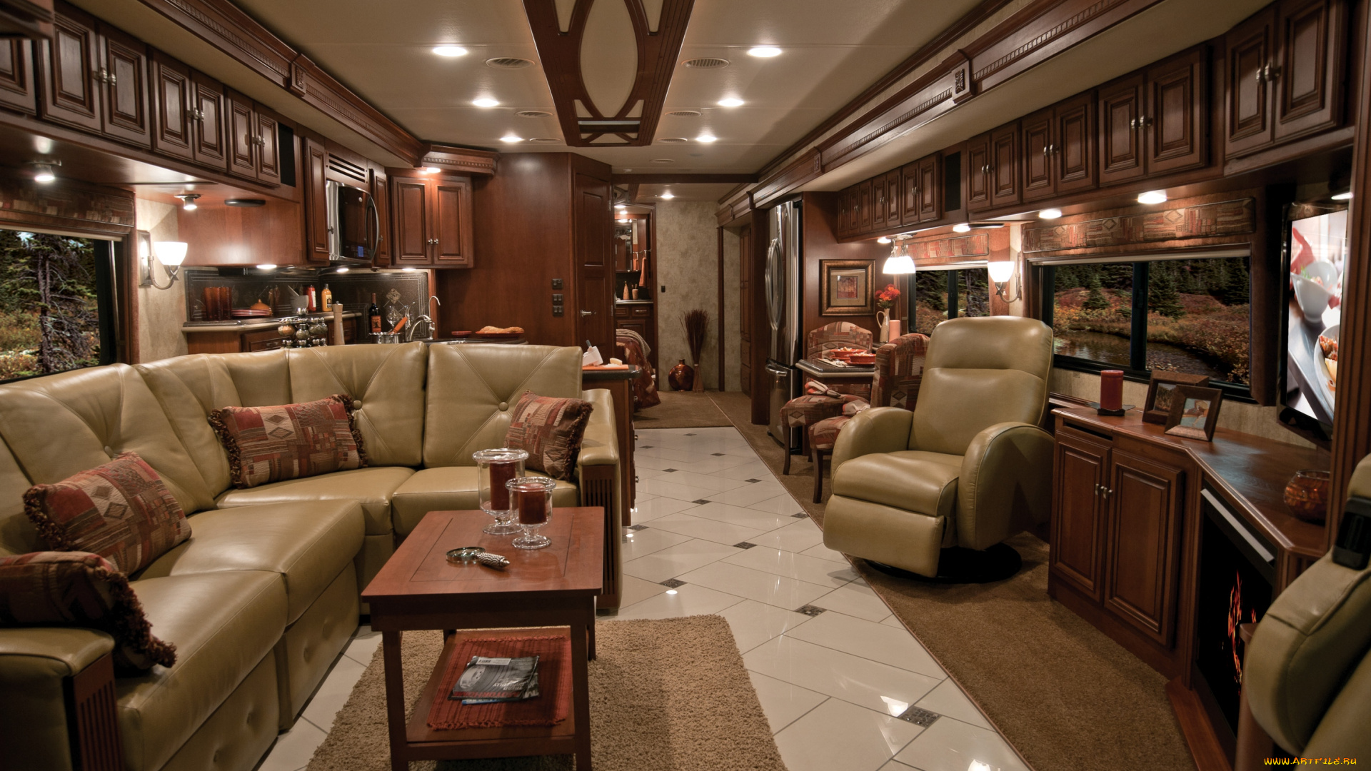 интерьер, гостиная, диван, кресло, шкафы, деревянный