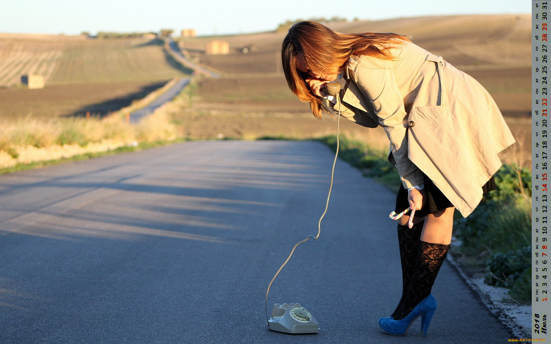 календари, девушки, телефон, дорога