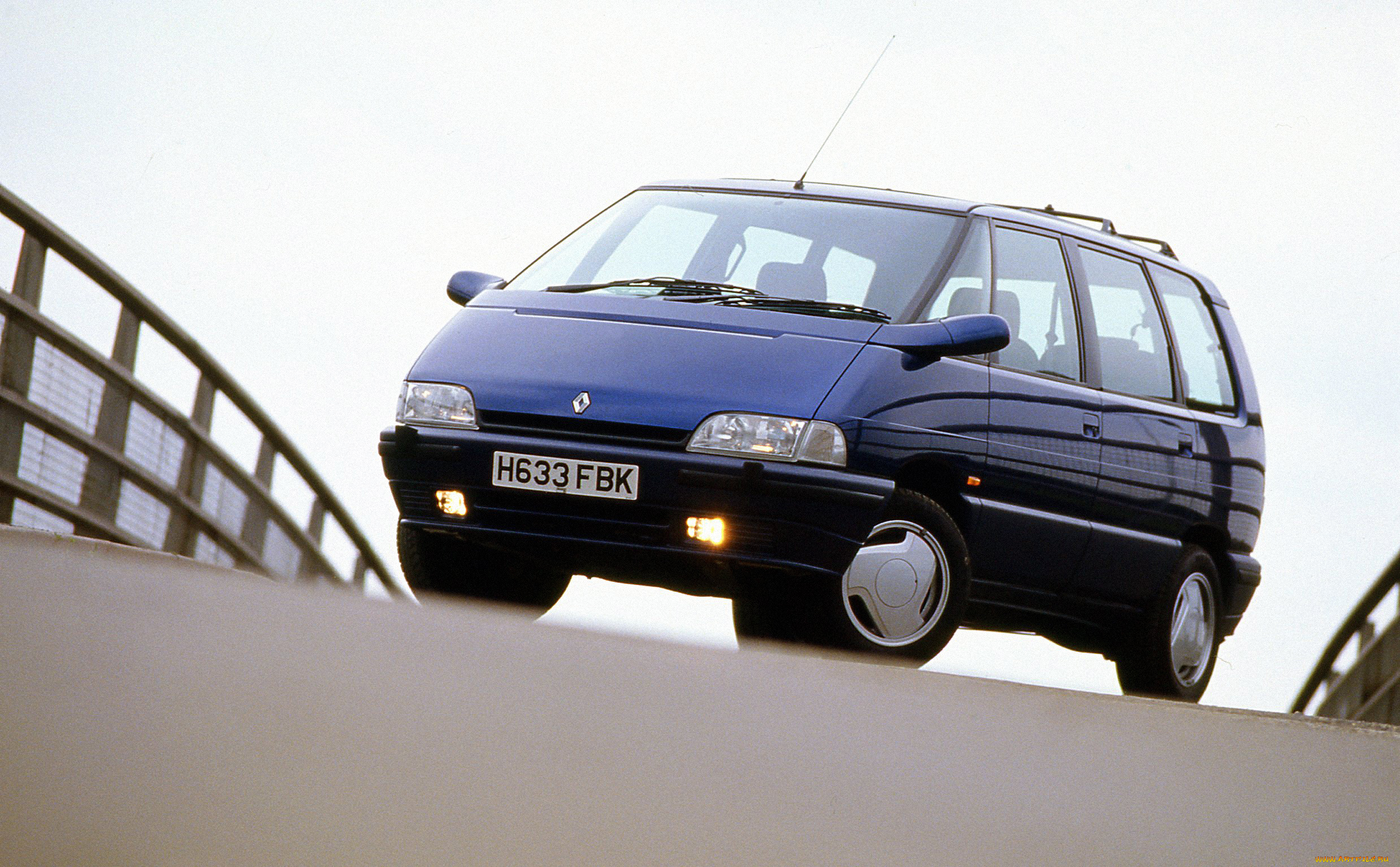 автомобили, renault