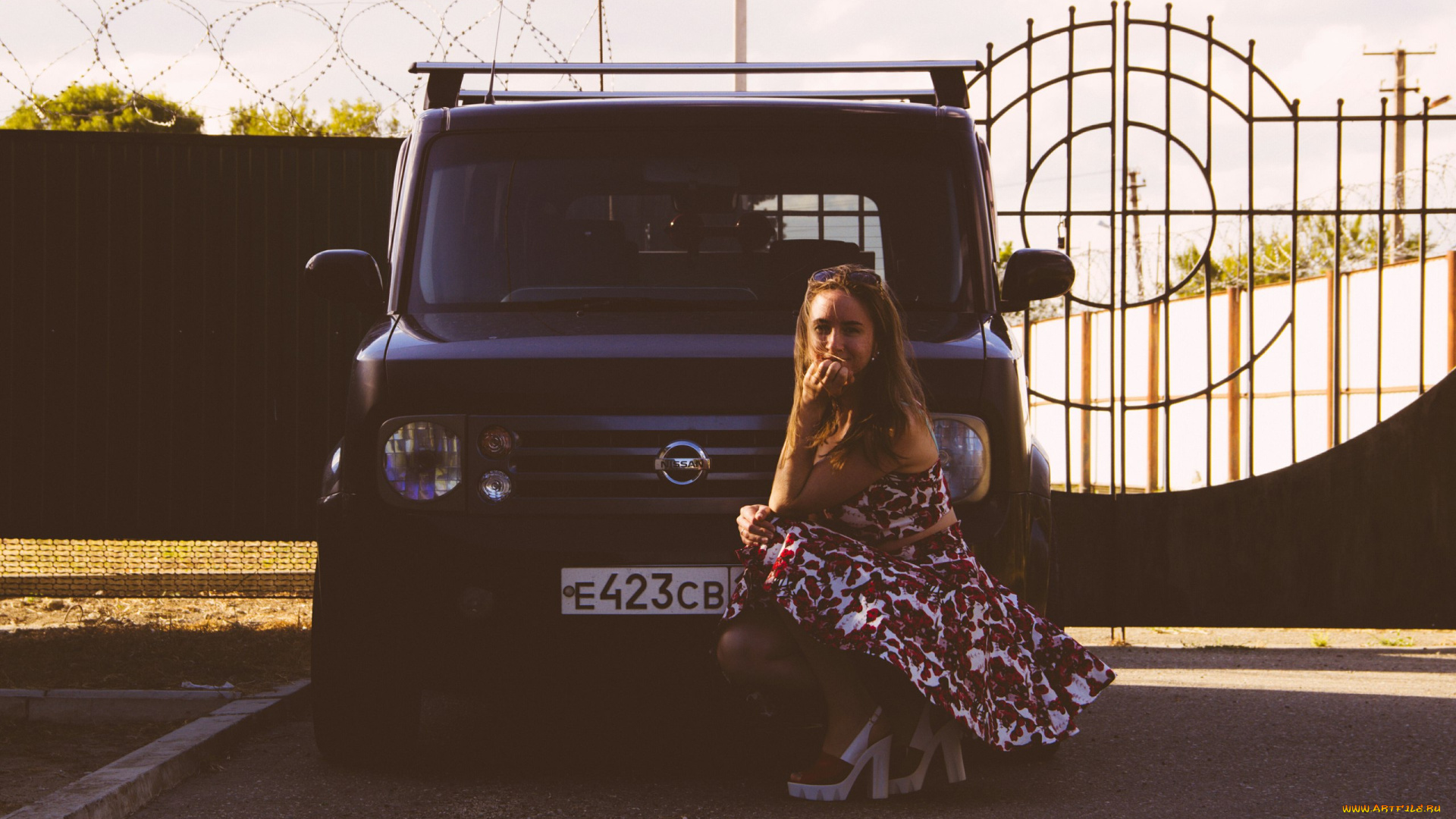 девушка, -, girl, автомобили, -авто, с, девушками, девушка, женщина, шатенка, темноволосая, сексуальная, модель, звезда, позирует, разная, обувь, верхняя, стильная, одежда, нижнее, эротическое, бельё, трусы, лифчик, колготки, чулки, аксессуары, макияж, и, множество, элементов, на, фотографии