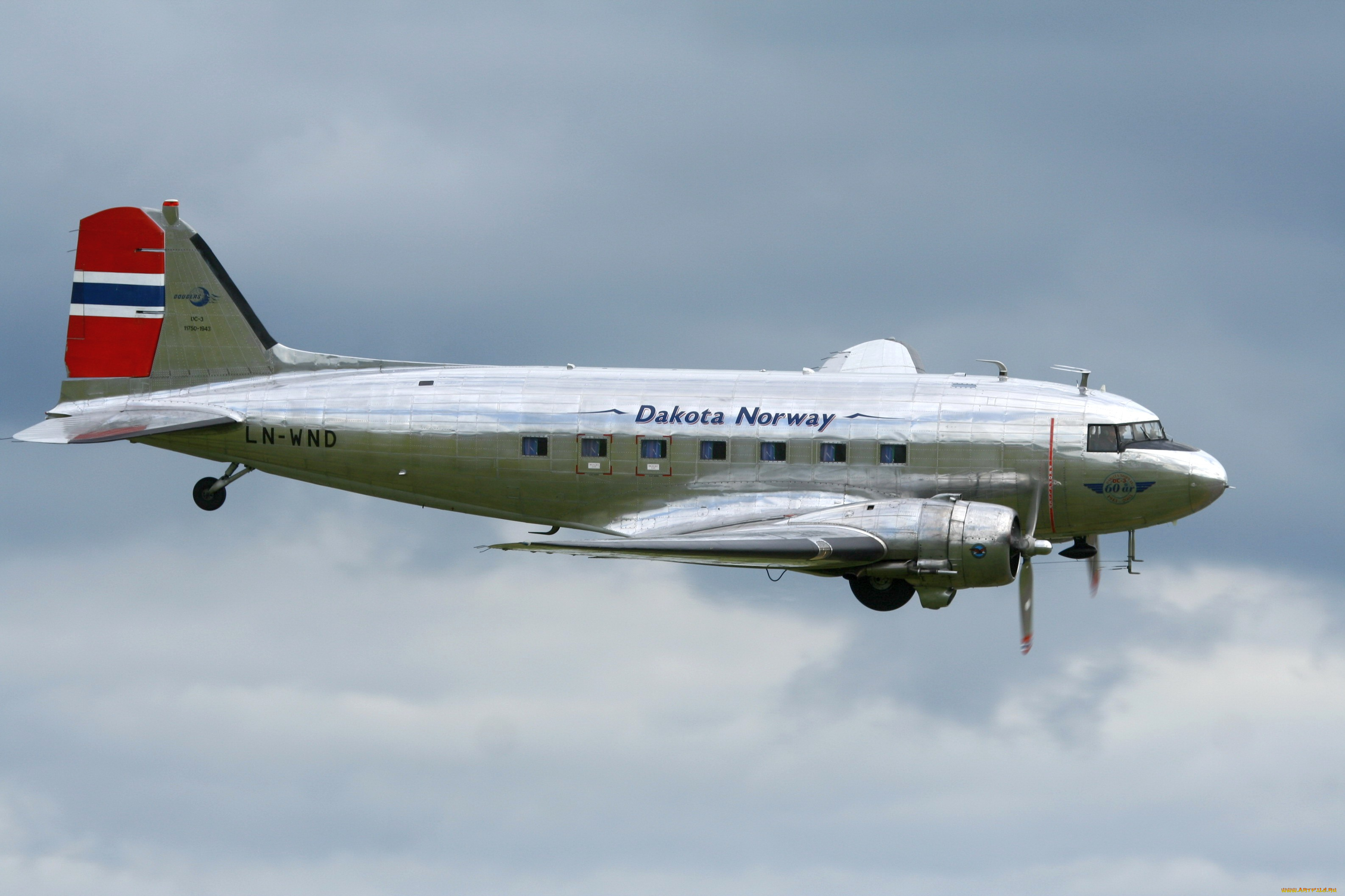 douglas, dc3, dakota, авиация, пассажирские, самолёты, полет, транспорт, дуглас, небо