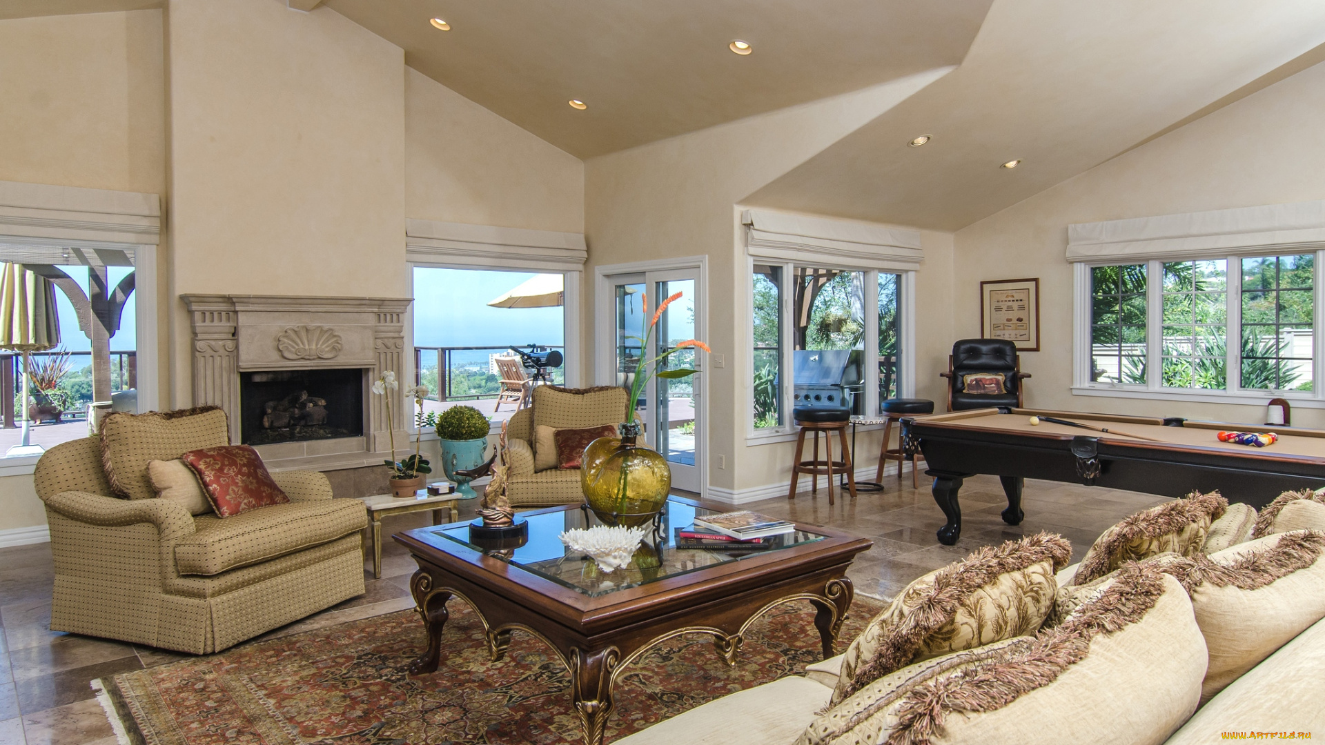 интерьер, гостиная, камин, бильярдный, стол, диван, кресло