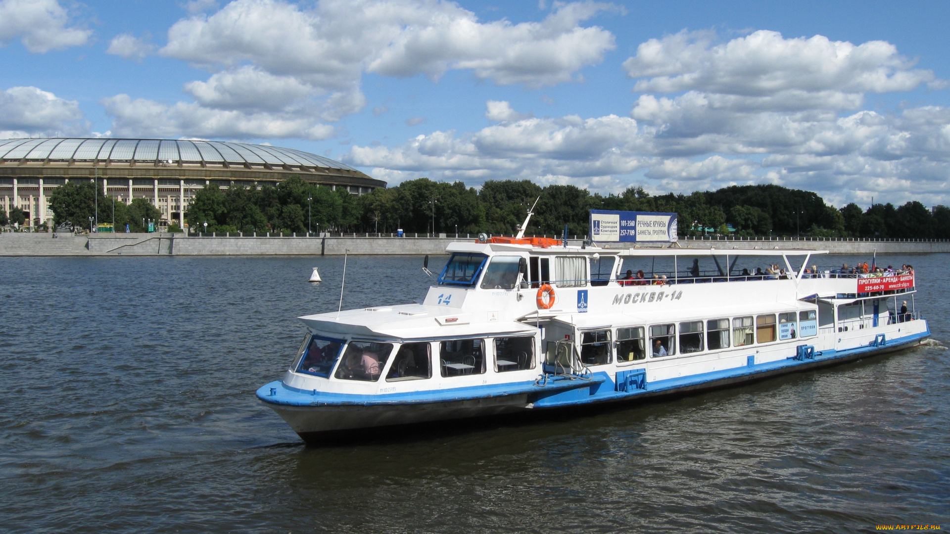 корабли, катера, небо, облака, здание, стадион, река, катер, трамвайчик, москва