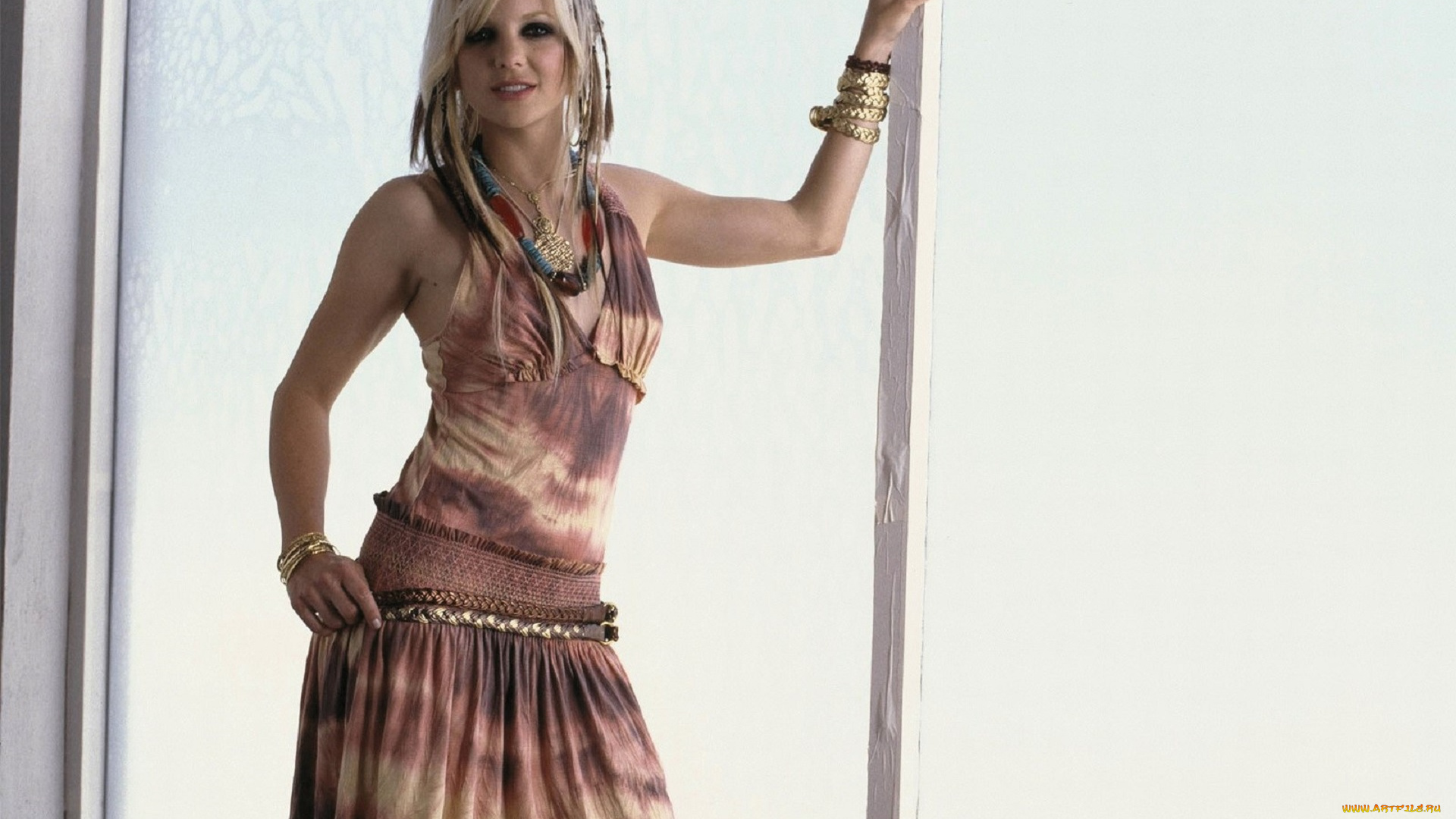 девушки, anna, faris, блондинка, платье, браслеты