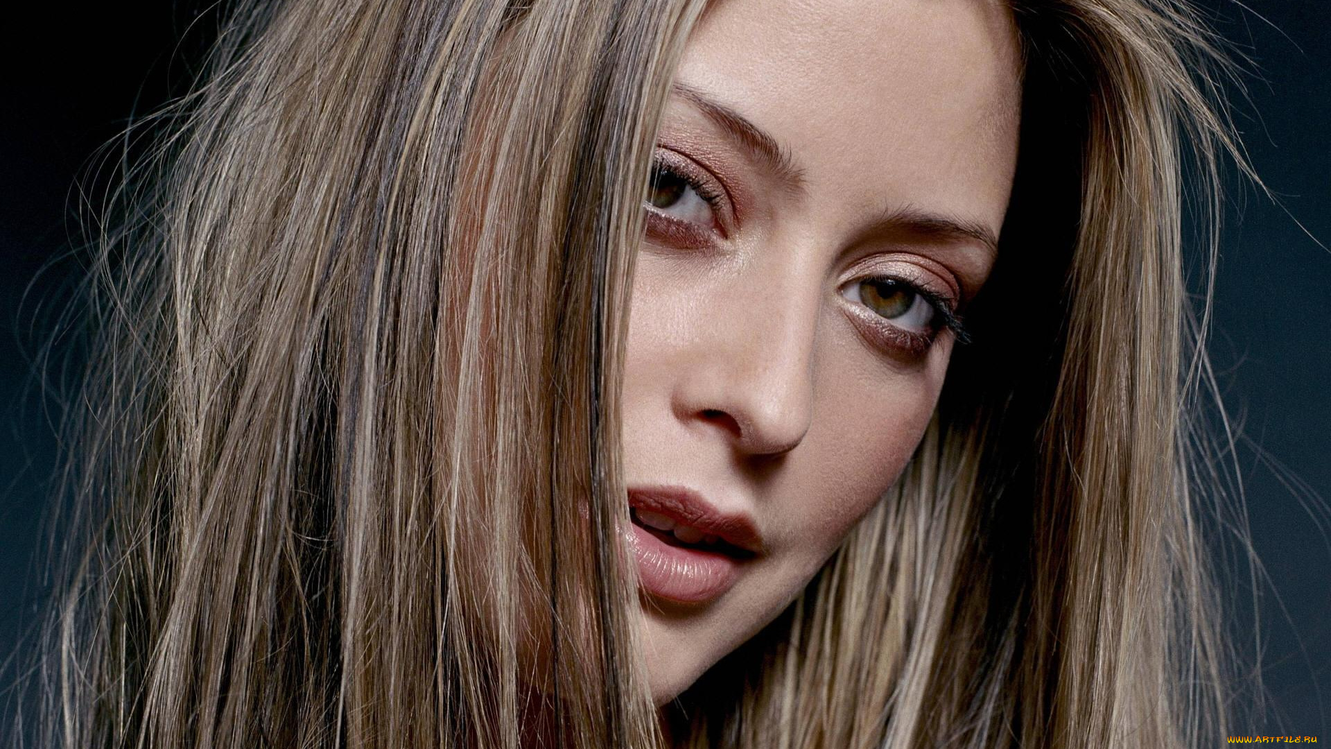 Holly, Valance, девушки