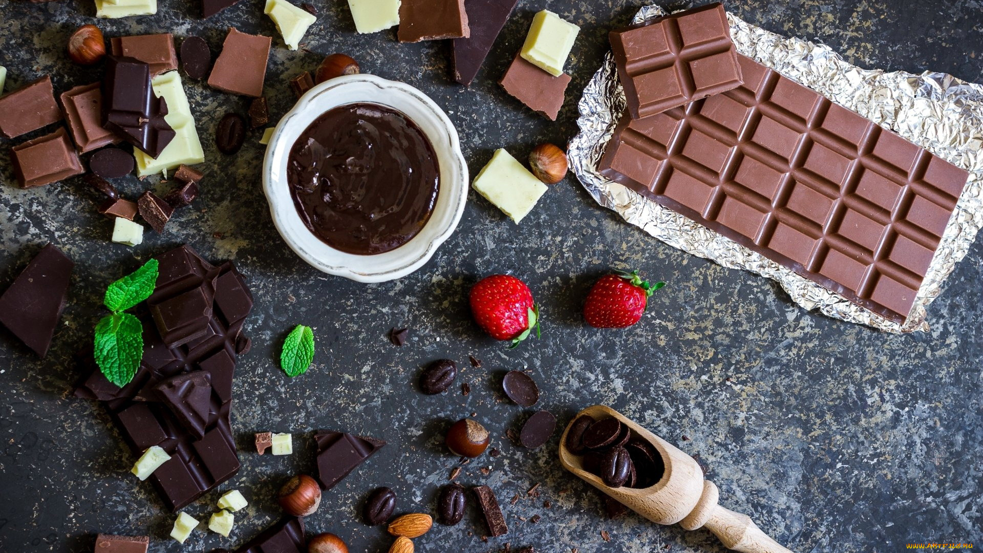 еда, конфеты, , шоколад, , сладости, мята, клубника, орехи, шоколад