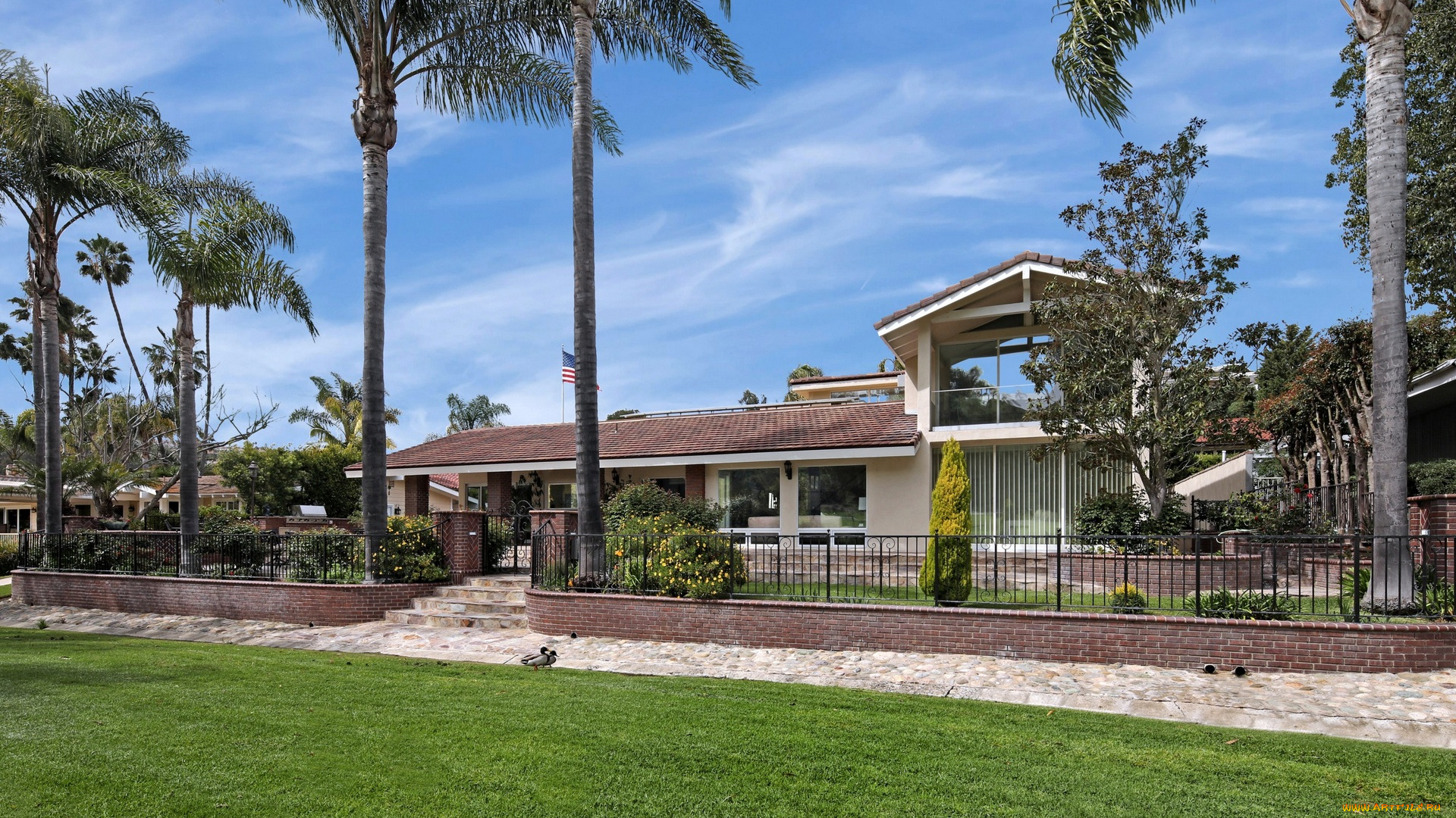 города, -, здания, , дома, дорога, пальмы, газон