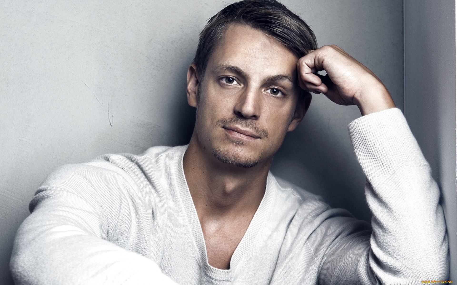 мужчины, joel, kinnaman, поза