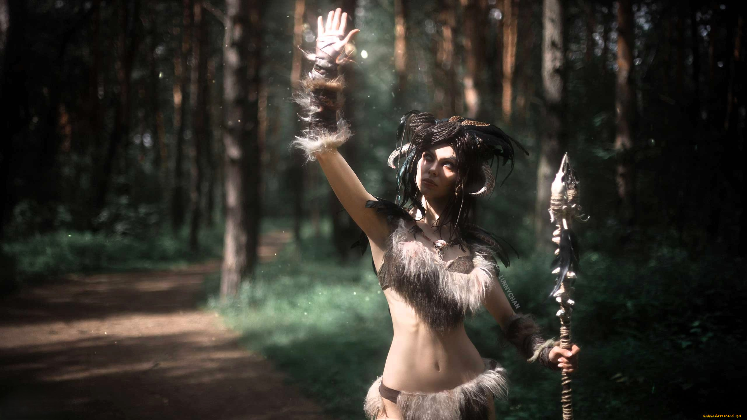 lunny, chan, девушки, светлана, хофман, , образ, косплей, костюм, наряд, рога, лес, трава, мех, посох