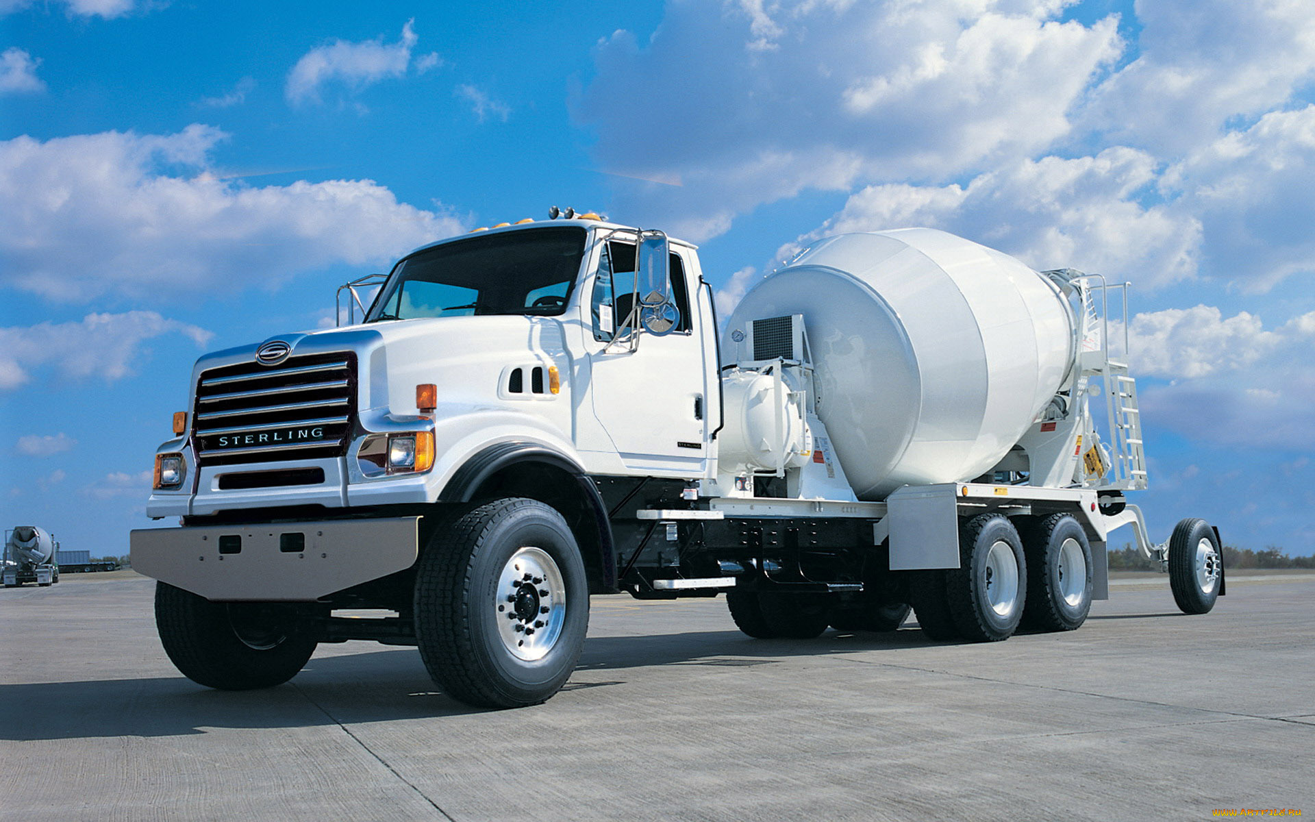 автомобили, sterling