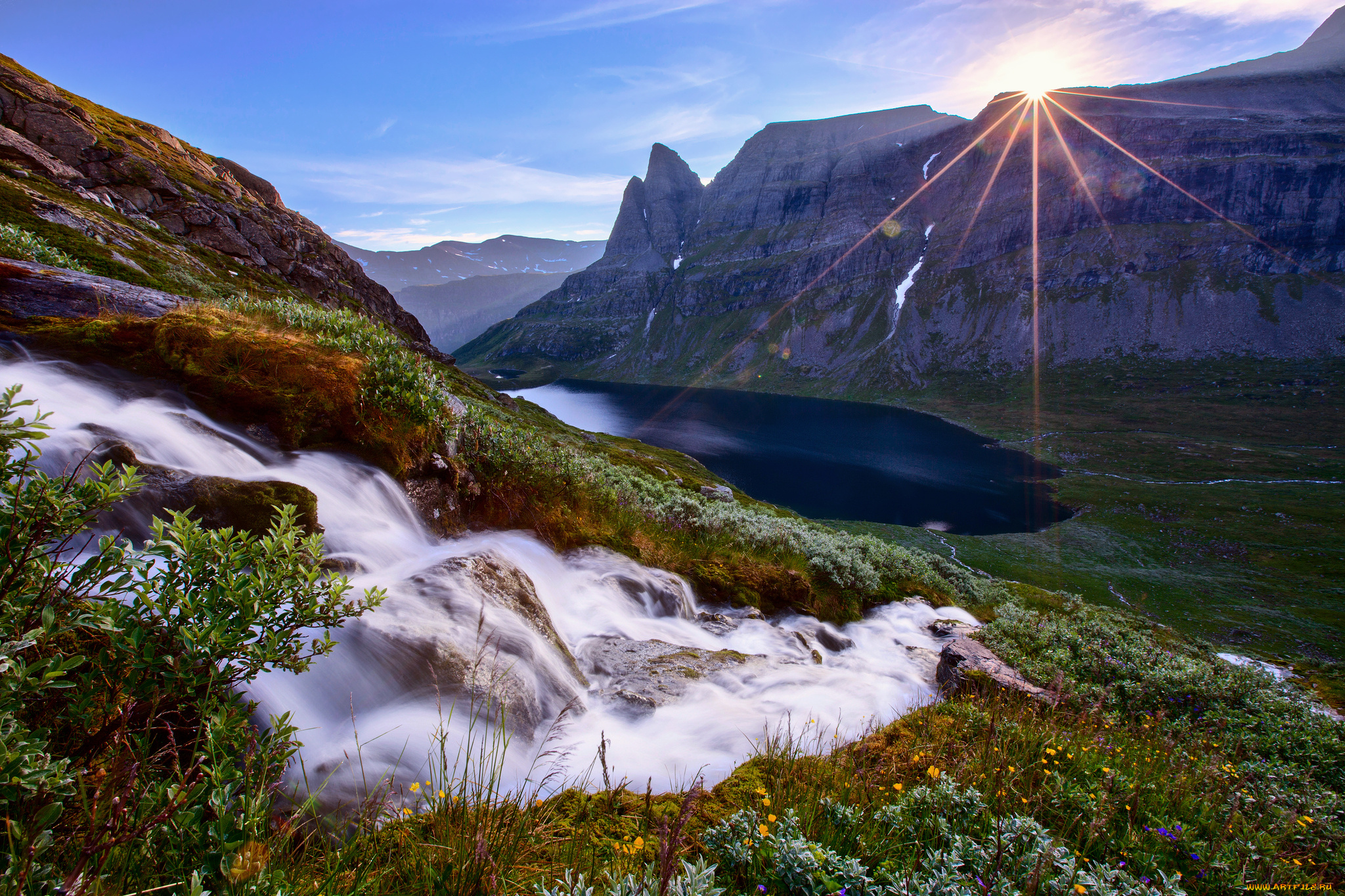 природа, пейзажи, восход, озеро, ручей, горы, norway, норвегия