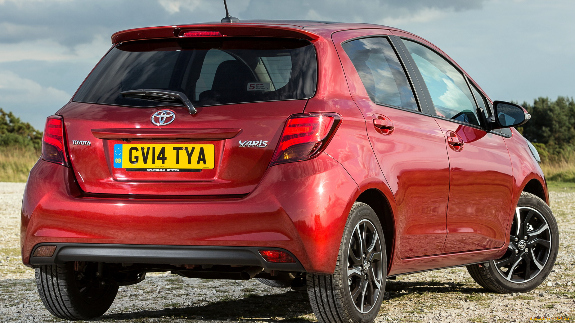 автомобили, toyota, красный, yaris, 5-door, uk-spec, 2014г