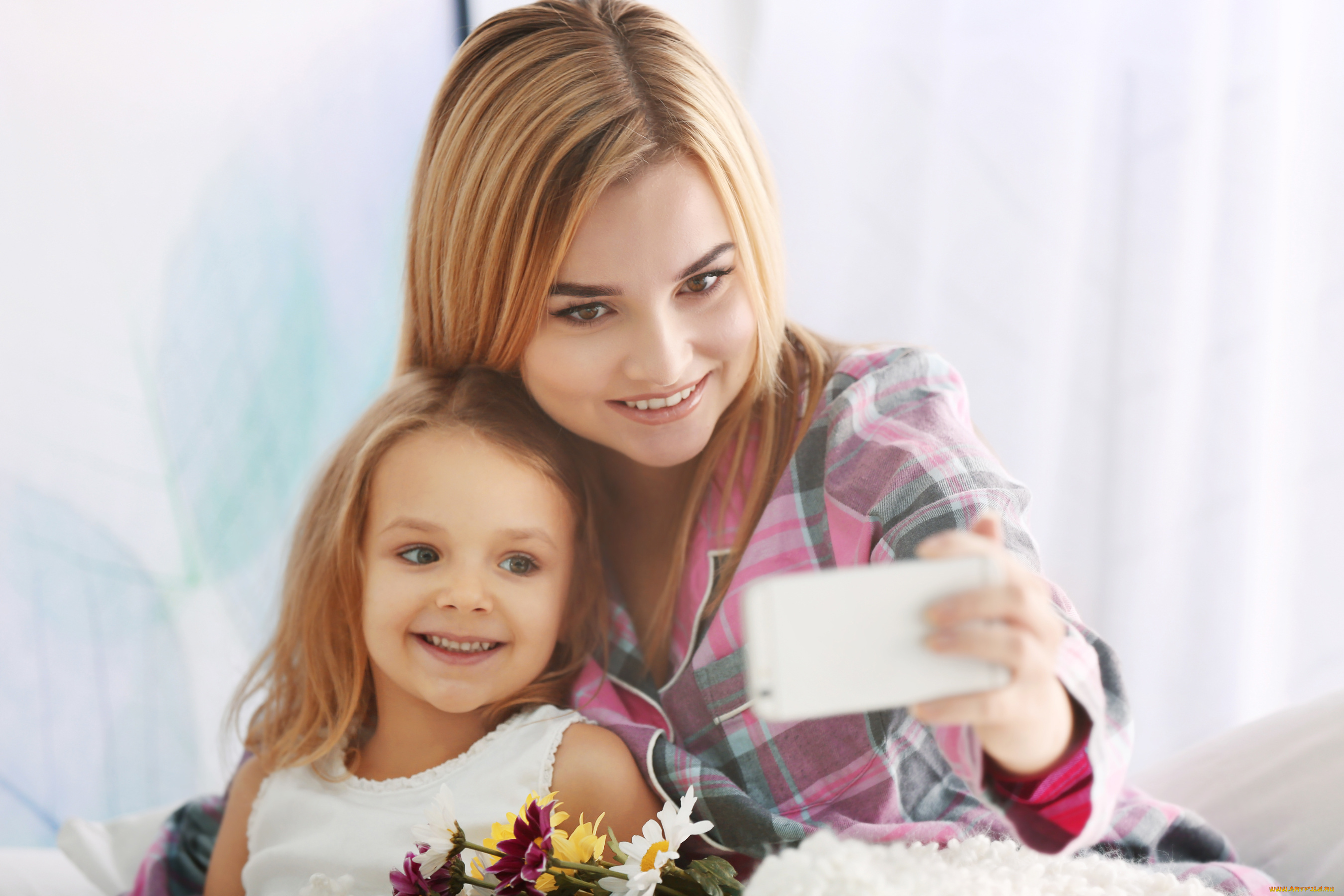 разное, люди, мама, дочка, телефон, селфи, цветы