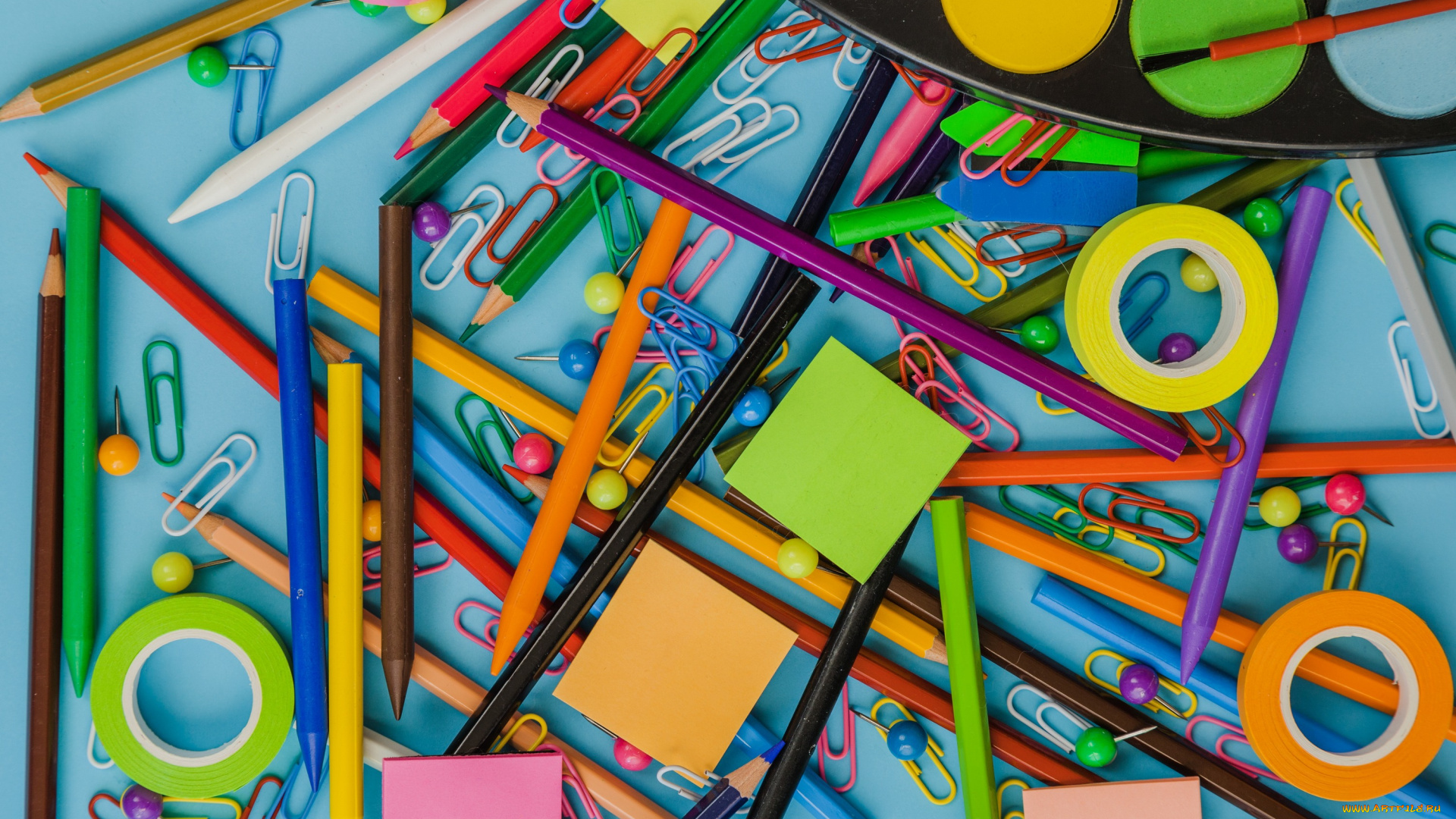 разное, канцелярия, , книги, карандаши, скрепки, скотч