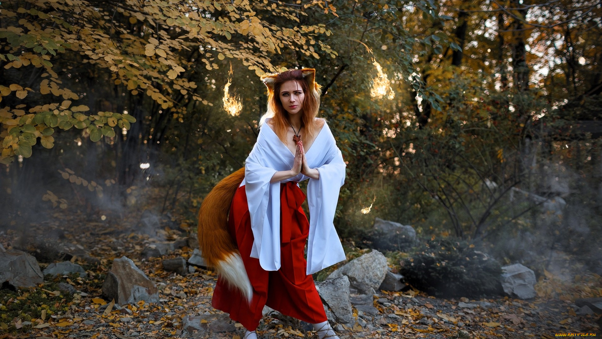 девушки, ира, сокол, образ, косплей, костюм, наряд, лиса, ушки, хвосты, осень, деревья, магия, огонь, камни