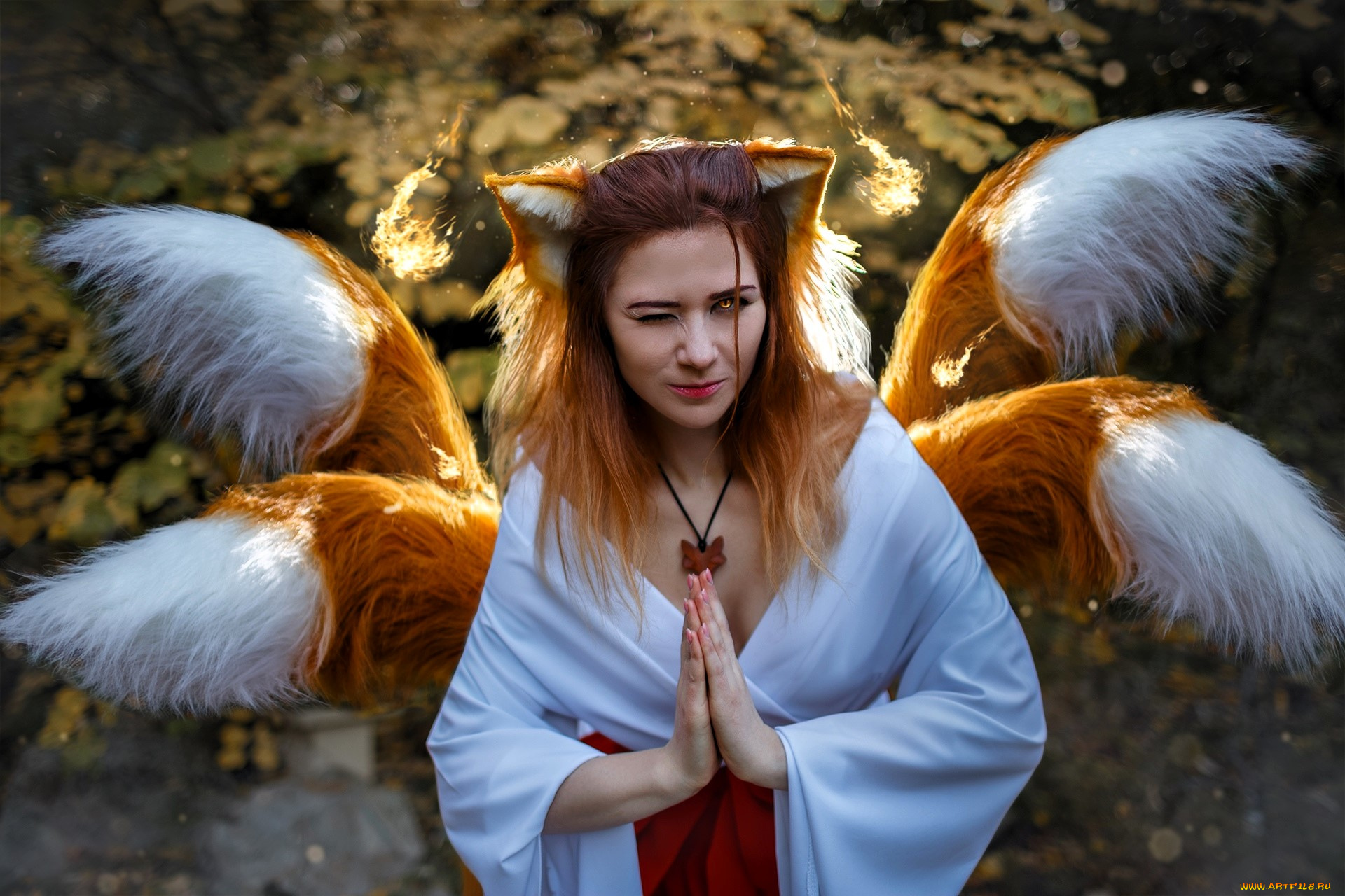 девушки, ира, сокол, образ, косплей, костюм, наряд, лиса, ушки, хвосты, осень, деревья, магия, огонь