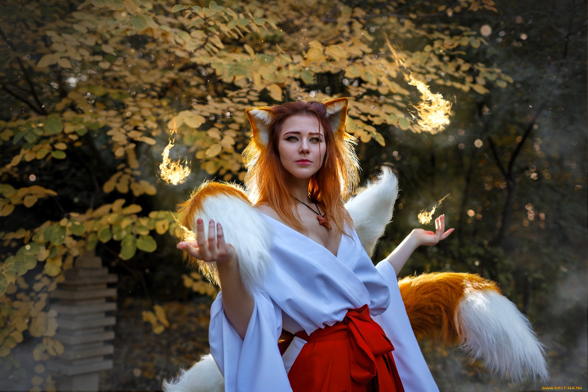 девушки, ира, сокол, образ, косплей, костюм, наряд, лиса, ушки, хвосты, осень, деревья, магия, огонь
