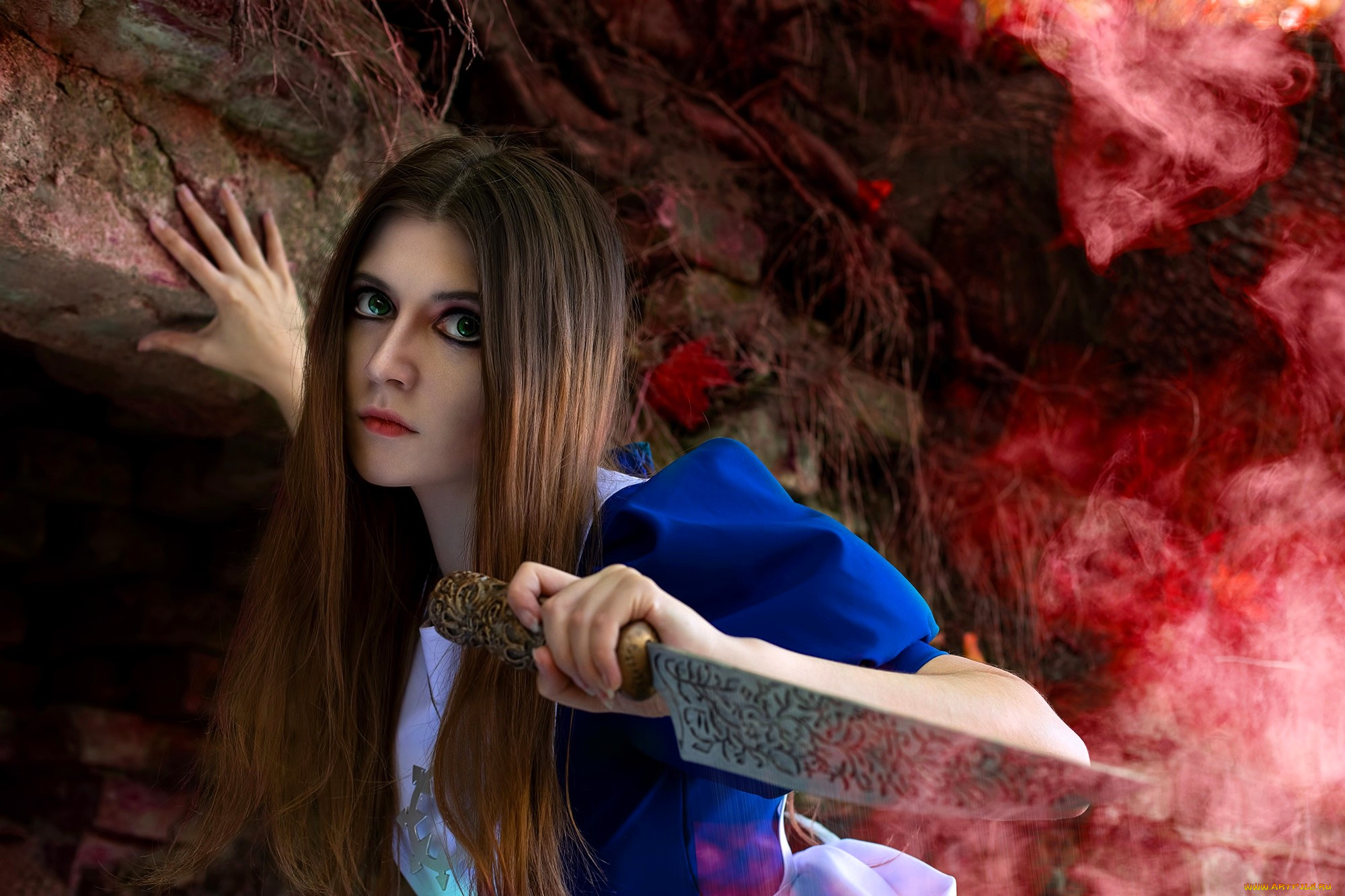 девушки, tomka, violea, образ, косплей, наряд, нож, скала, дым