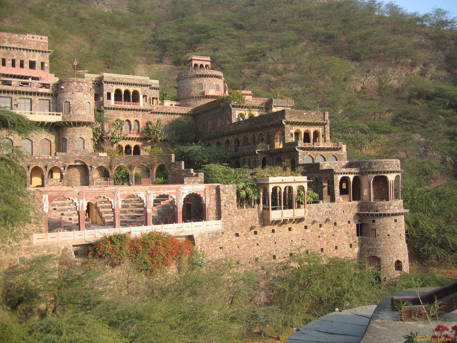 города, дворцы, замки, крепости