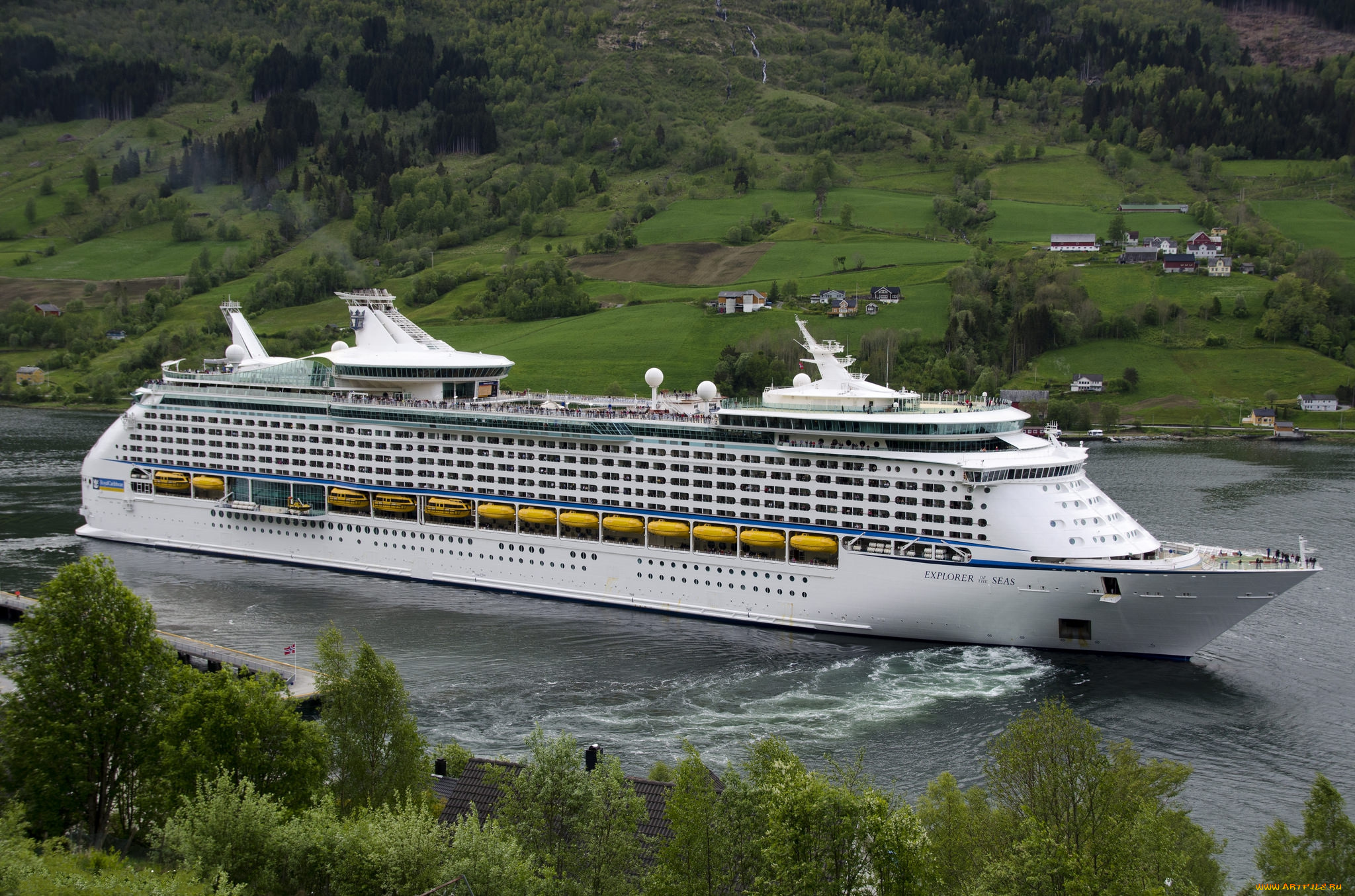 explorer, of, the, seas, корабли, лайнеры, лайнер, круизный