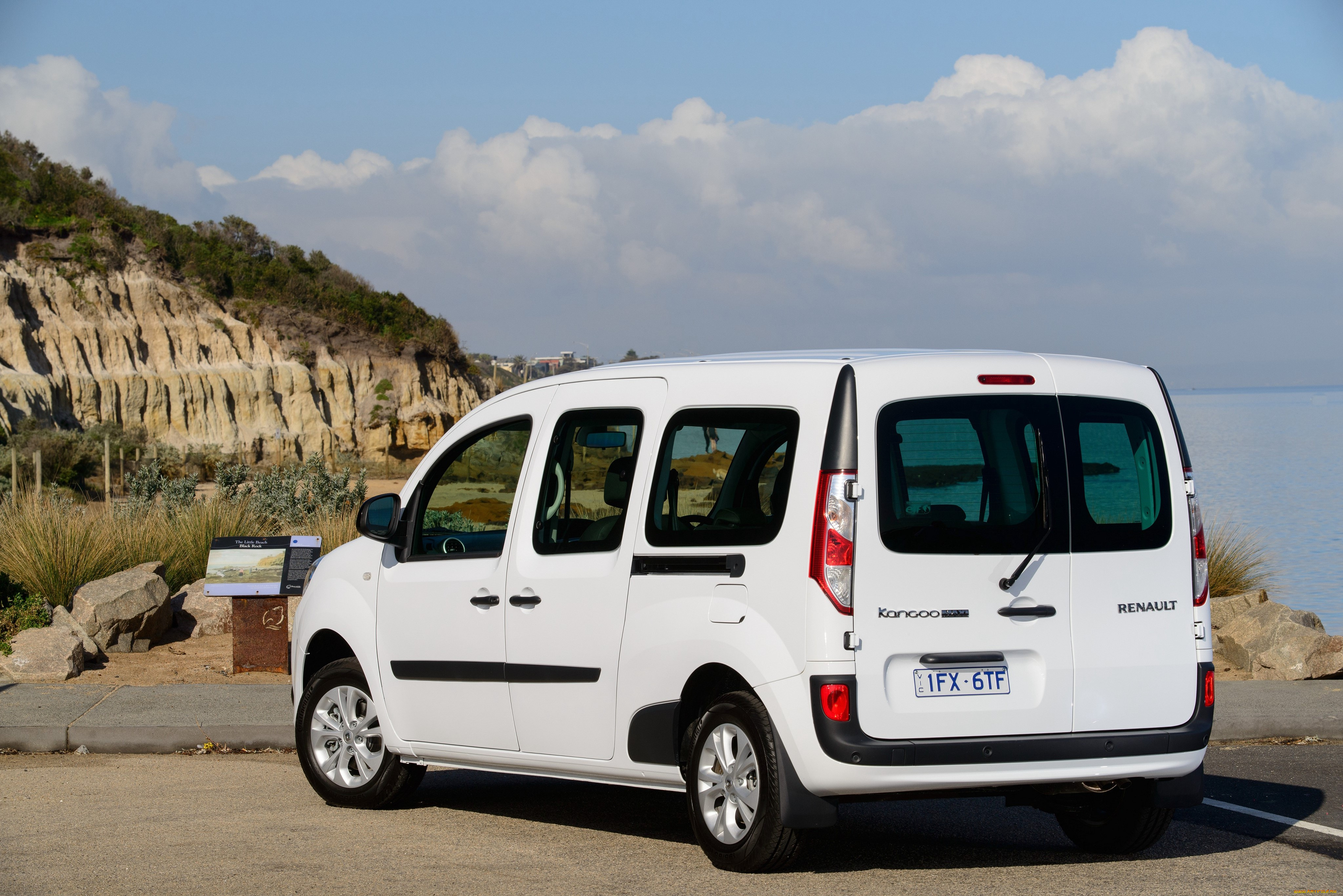 автомобили, renault