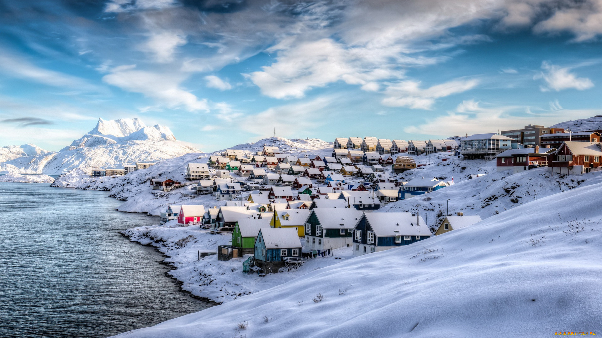 города, -, панорамы, nuuk, greenland, vestgronland, зима, голубое, небо, снег, разноцветный, дом, голубой, солнечный, свет, облака, холмы, гренландия, нуук