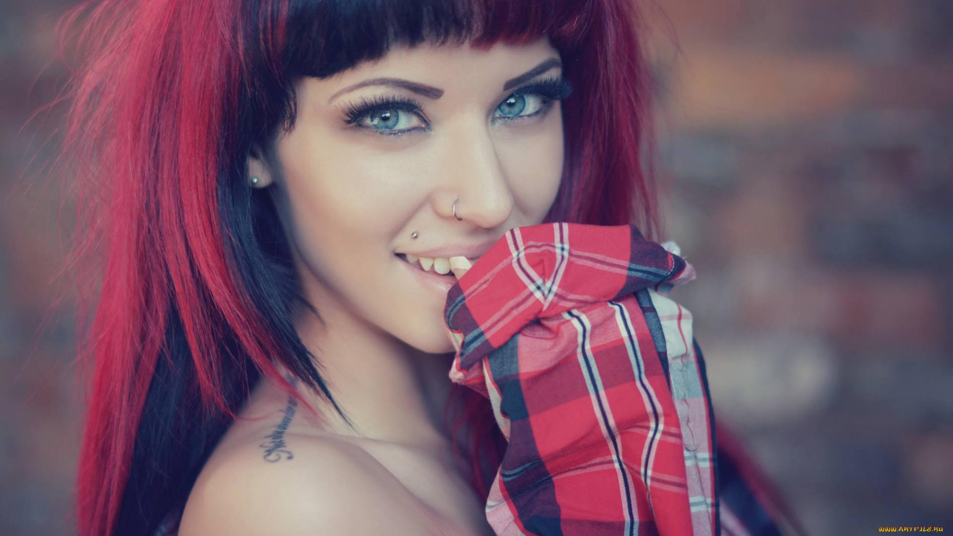 emma, howes, девушки, emma, howes, портрет, лицо, девушка, рыжеволосая, красотка, пирсинг, макияж, поза, причёска, крашеная, флирт