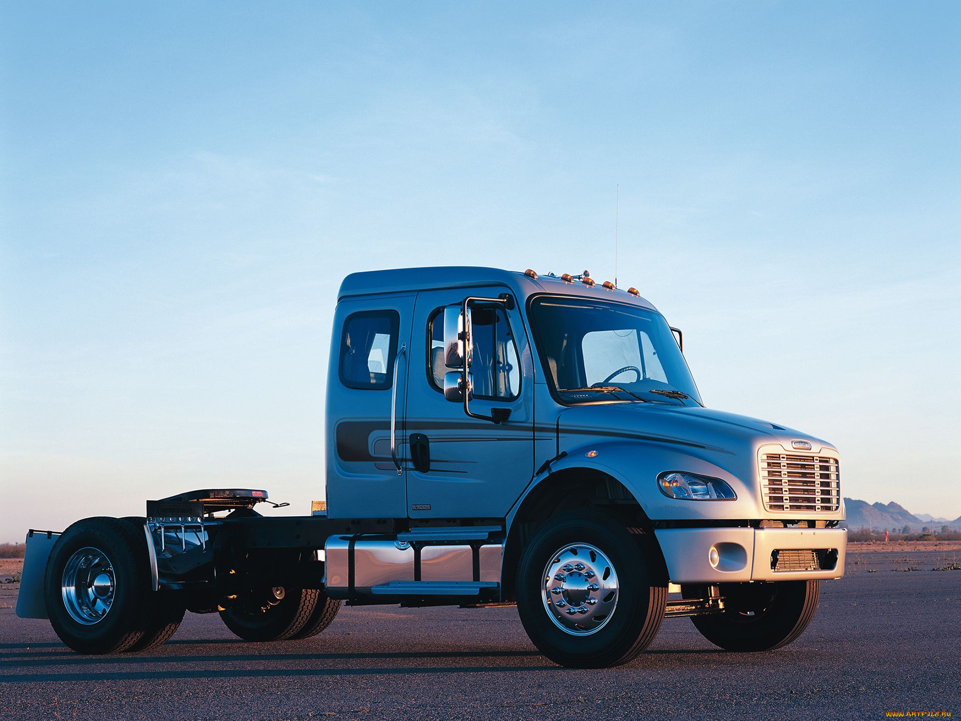 автомобили, freightliner