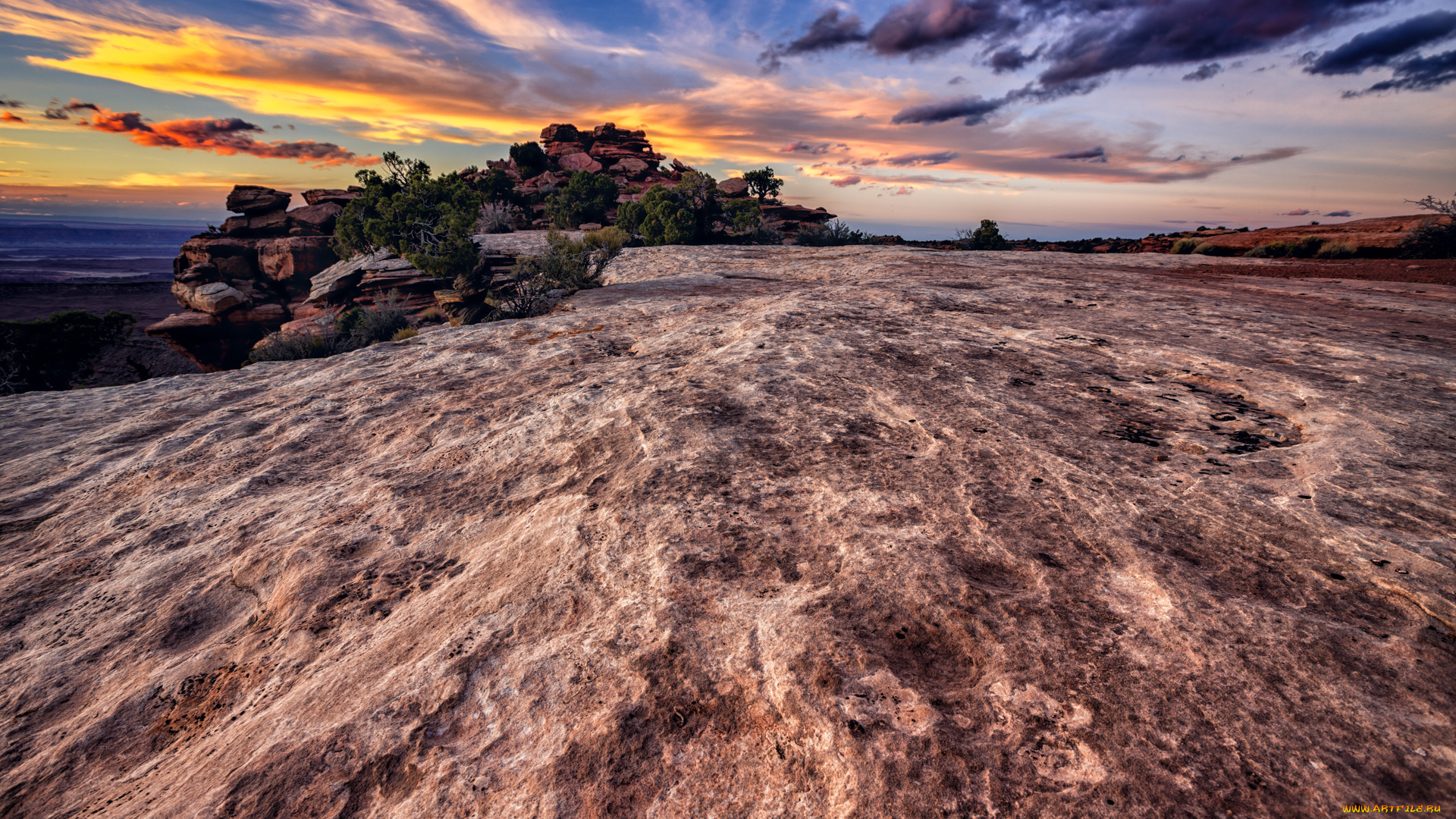 природа, побережье, тучи, маяк, скалы, берег