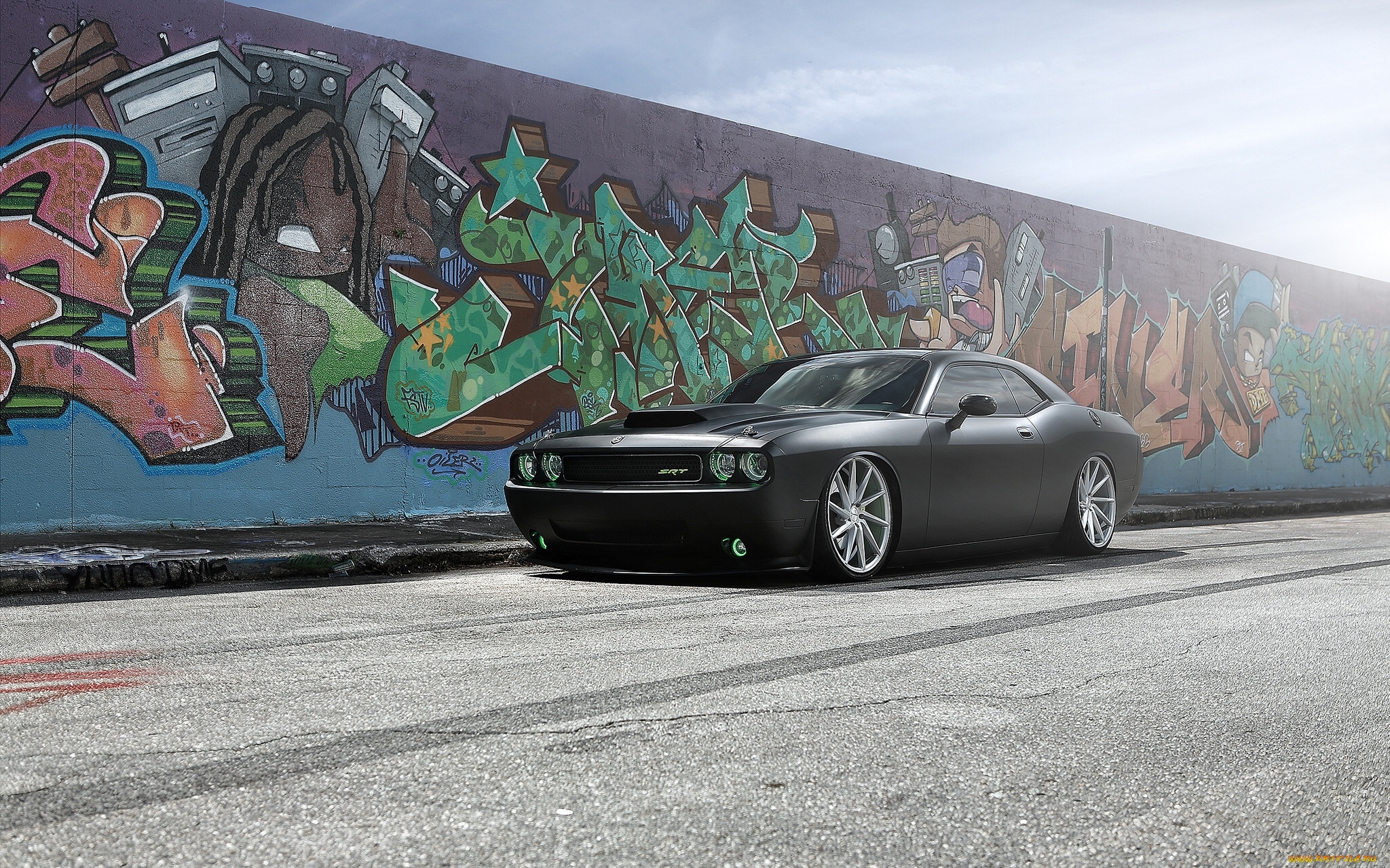 dodge, challenger, srt8, автомобили, dodge, challenger, srt8, чёрный, граффити, стена