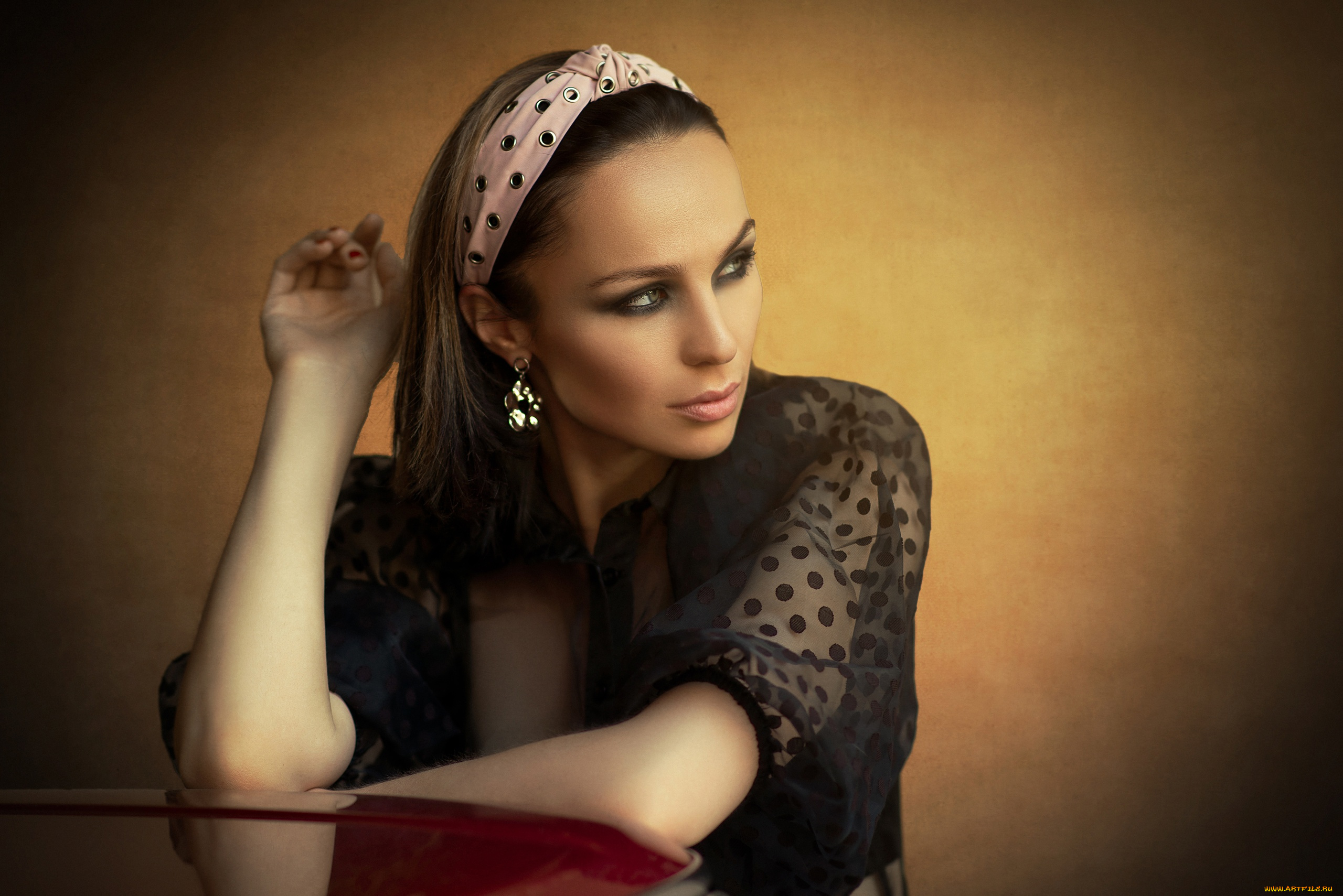 девушка, -, girl, девушки, -, лица, , портреты, девушка, женщина, брюнетка, темноволосая, сексуальная, модель, звезда, позирует, разная, обувь, верхняя, стильная, одежда, нижнее, эротическое, бельё, трусы, лифчик, колготки, чулки, аксессуары, макияж, и, множество, элементов, на, фотографии