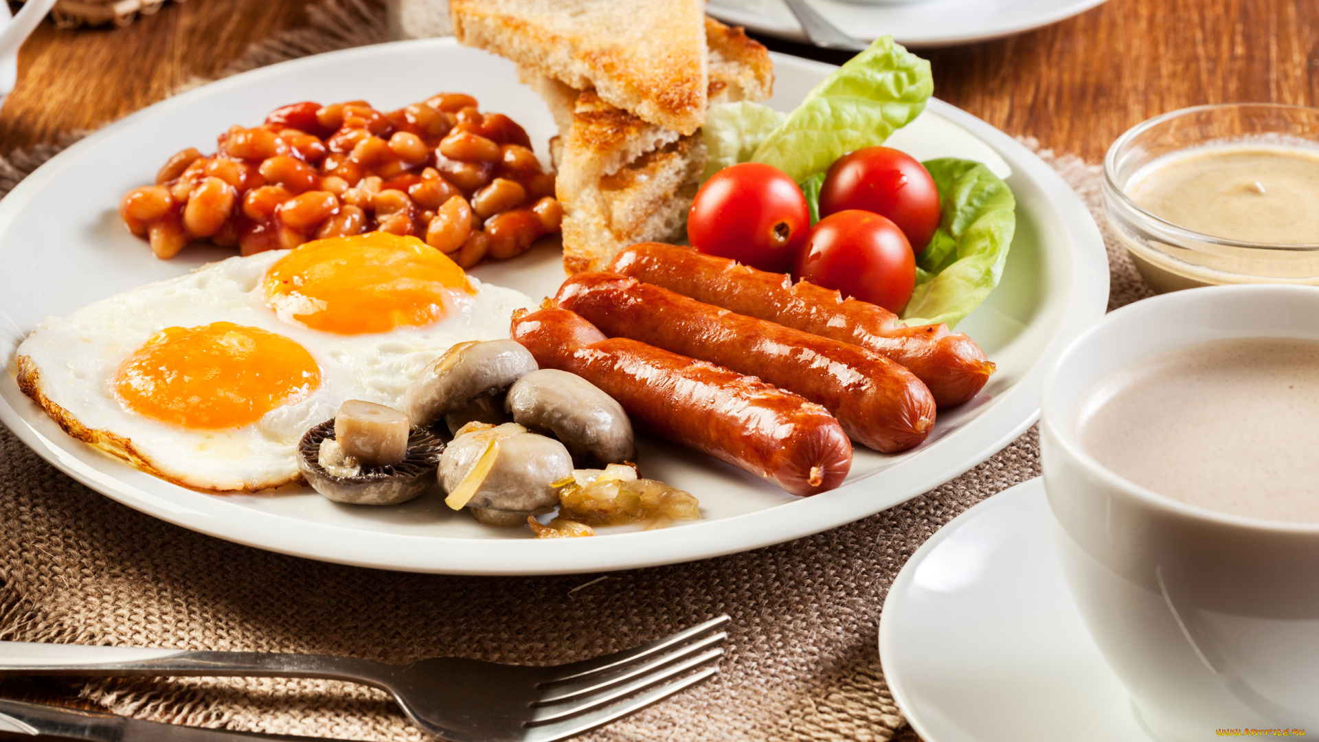 еда, яичные, блюда, глазунья, фасоль, шампиньоны, сосиски