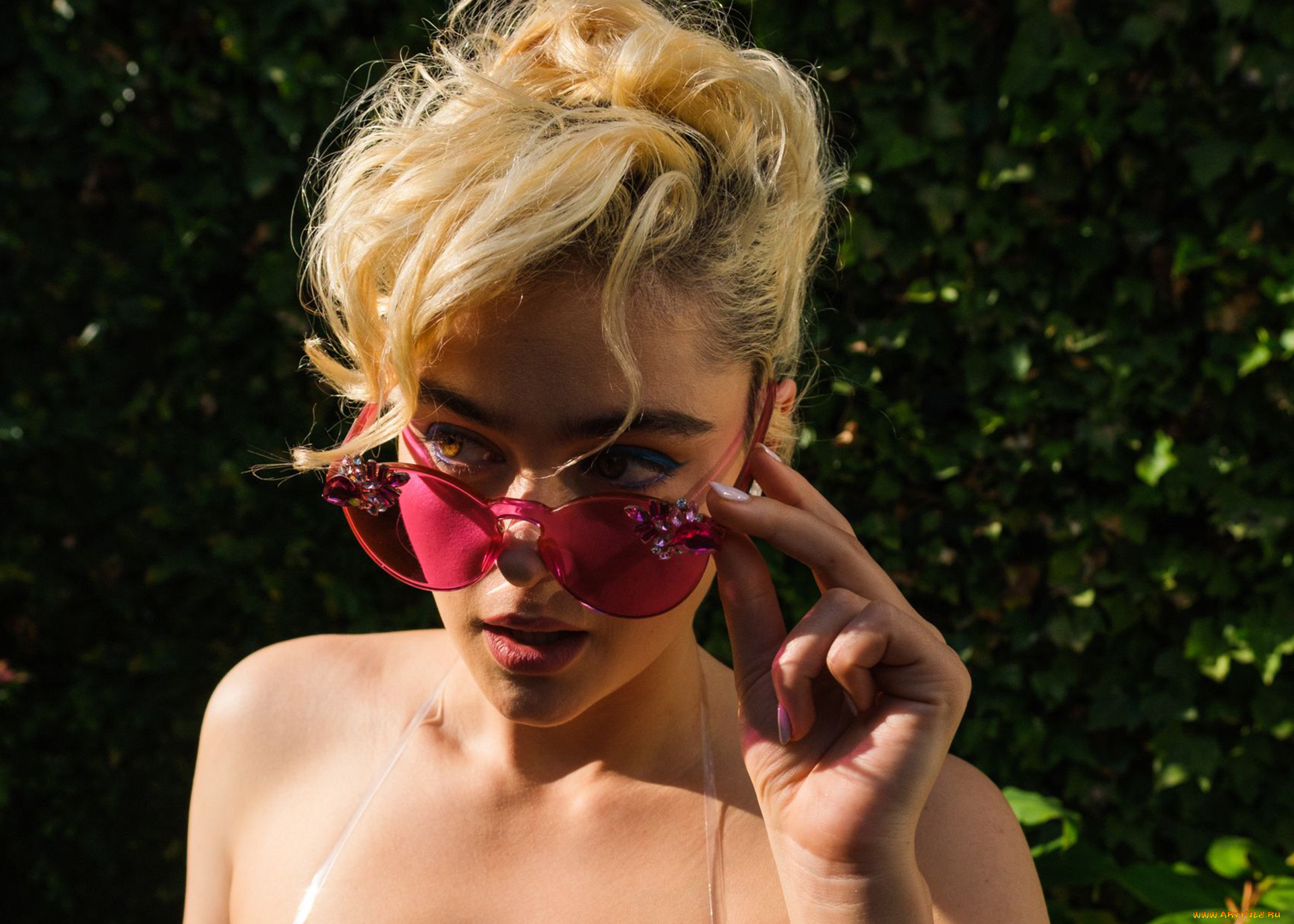 stefania, ferrario, девушки, stefania, ferrario, очки, причёска, plus, size, блондинка, блонда, модель, полная, девушка, красотка, поза, фигура, флирт, взгляд, макияж